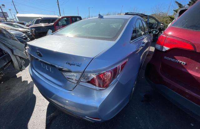 Photo 3 VIN: KMHEC4A4XBA003857 - HYUNDAI SONATA 