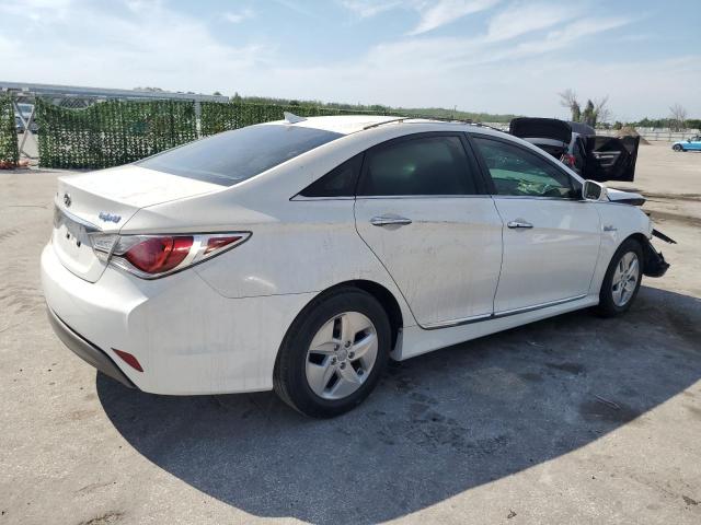 Photo 2 VIN: KMHEC4A4XCA030753 - HYUNDAI SONATA 