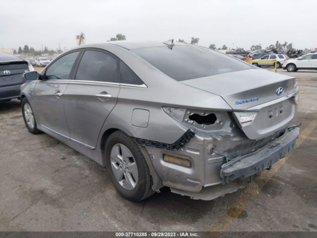 Photo 2 VIN: KMHEC4A4XCA031417 - HYUNDAI SONATA HYBRID 