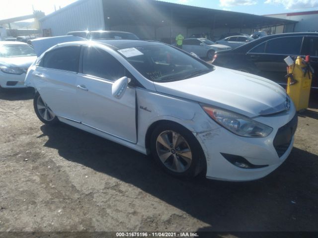 Photo 0 VIN: KMHEC4A4XCA044975 - HYUNDAI SONATA 