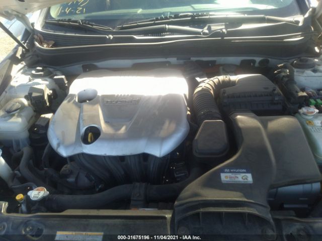 Photo 9 VIN: KMHEC4A4XCA044975 - HYUNDAI SONATA 