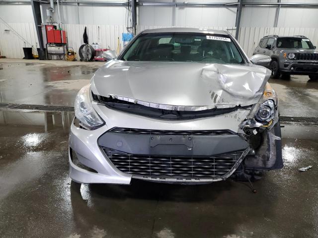 Photo 4 VIN: KMHEC4A4XCA060822 - HYUNDAI SONATA HYB 