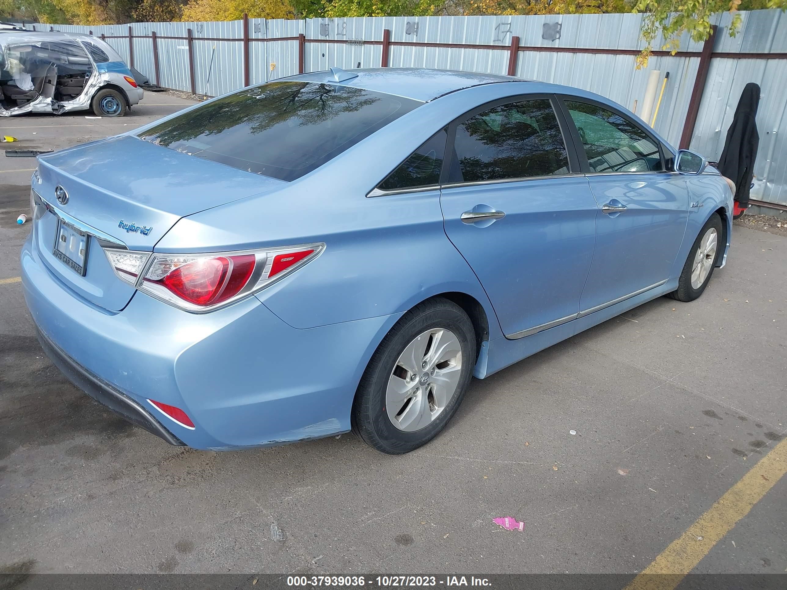 Photo 3 VIN: KMHEC4A4XDA077007 - HYUNDAI SONATA 