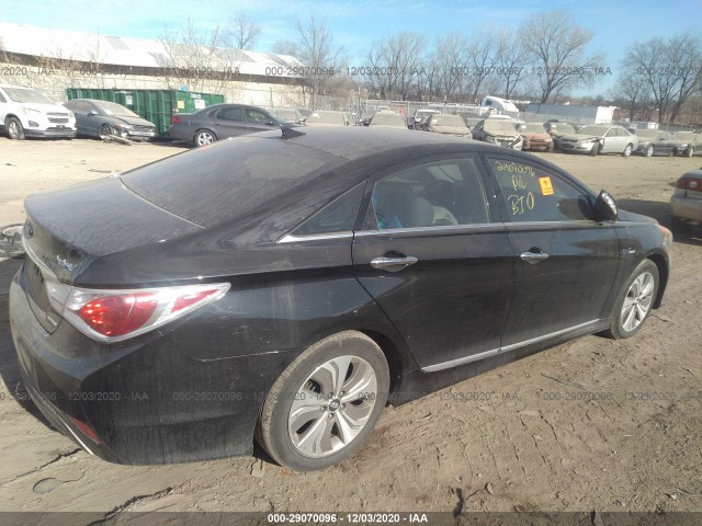 Photo 3 VIN: KMHEC4A4XEA107706 - HYUNDAI SONATA 