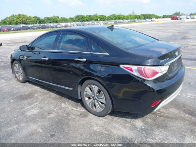 Photo 2 VIN: KMHEC4A4XFA131411 - HYUNDAI SONATA HYBRID 