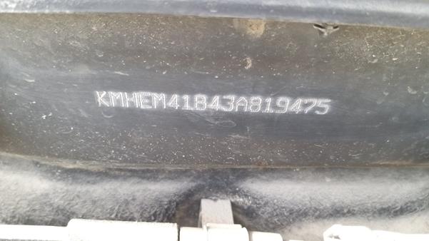 Photo 2 VIN: KMHEM41B43A819475 - HYUNDAI SONATA 