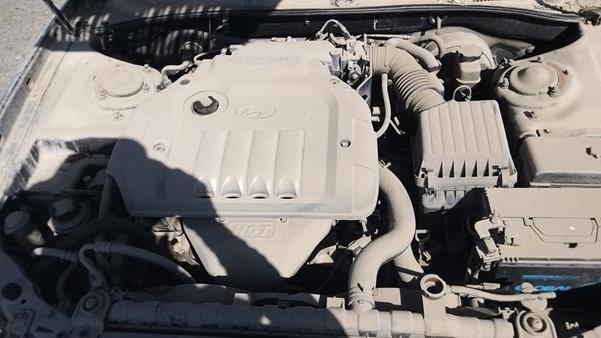 Photo 26 VIN: KMHEM41B92A594484 - HYUNDAI SONATA 