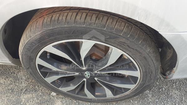 Photo 31 VIN: KMHFC41MBAA466378 - HYUNDAI GRANDEUR 