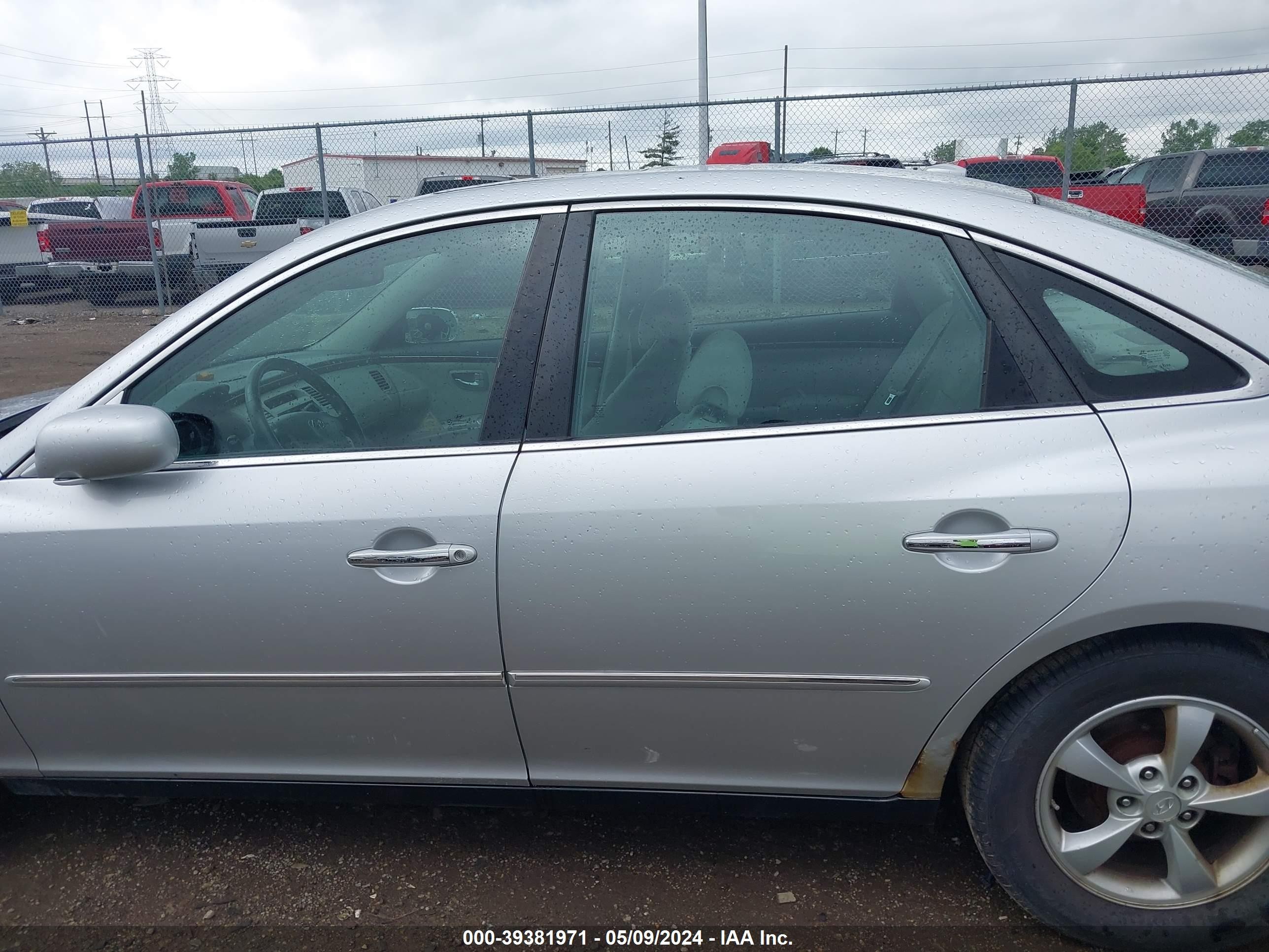 Photo 13 VIN: KMHFC46D97A226265 - HYUNDAI AZERA 