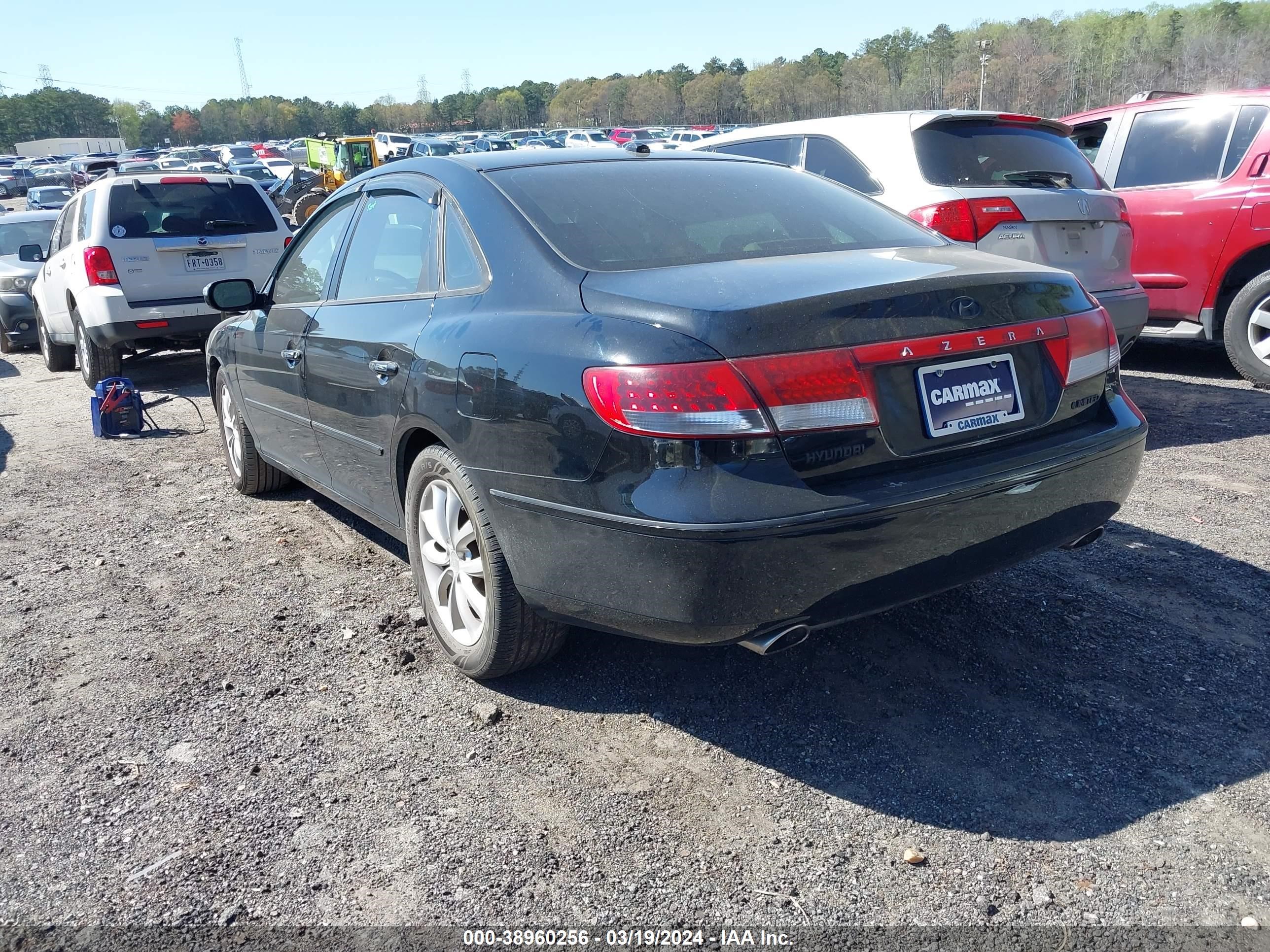 Photo 2 VIN: KMHFC46F18A310938 - HYUNDAI AZERA 