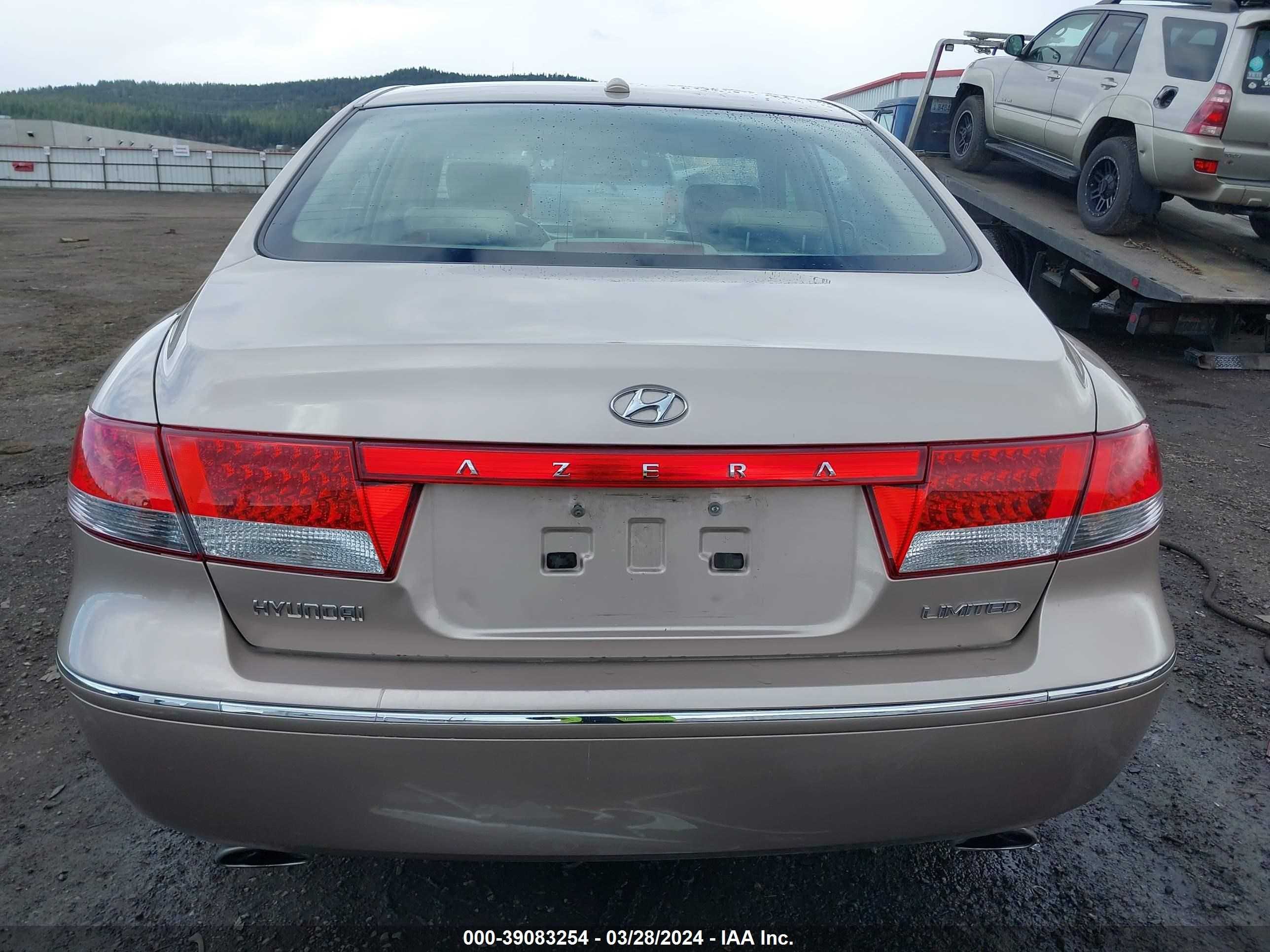 Photo 16 VIN: KMHFC46F37A210659 - HYUNDAI AZERA 