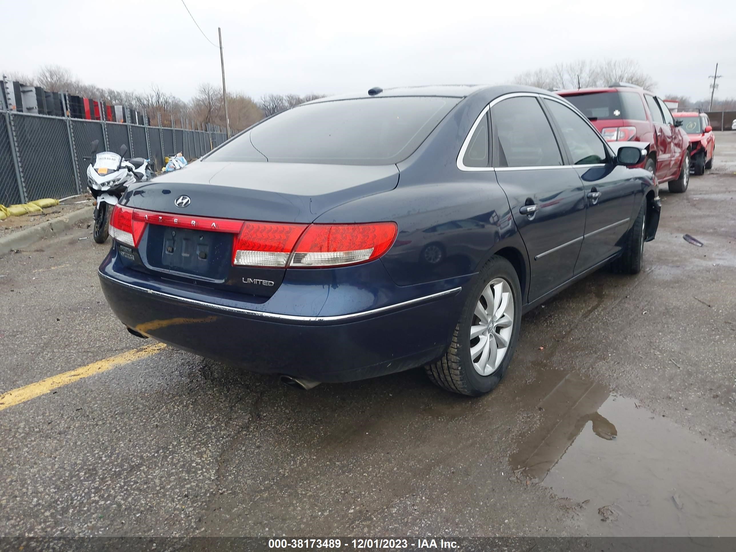 Photo 3 VIN: KMHFC46F38A256784 - HYUNDAI AZERA 