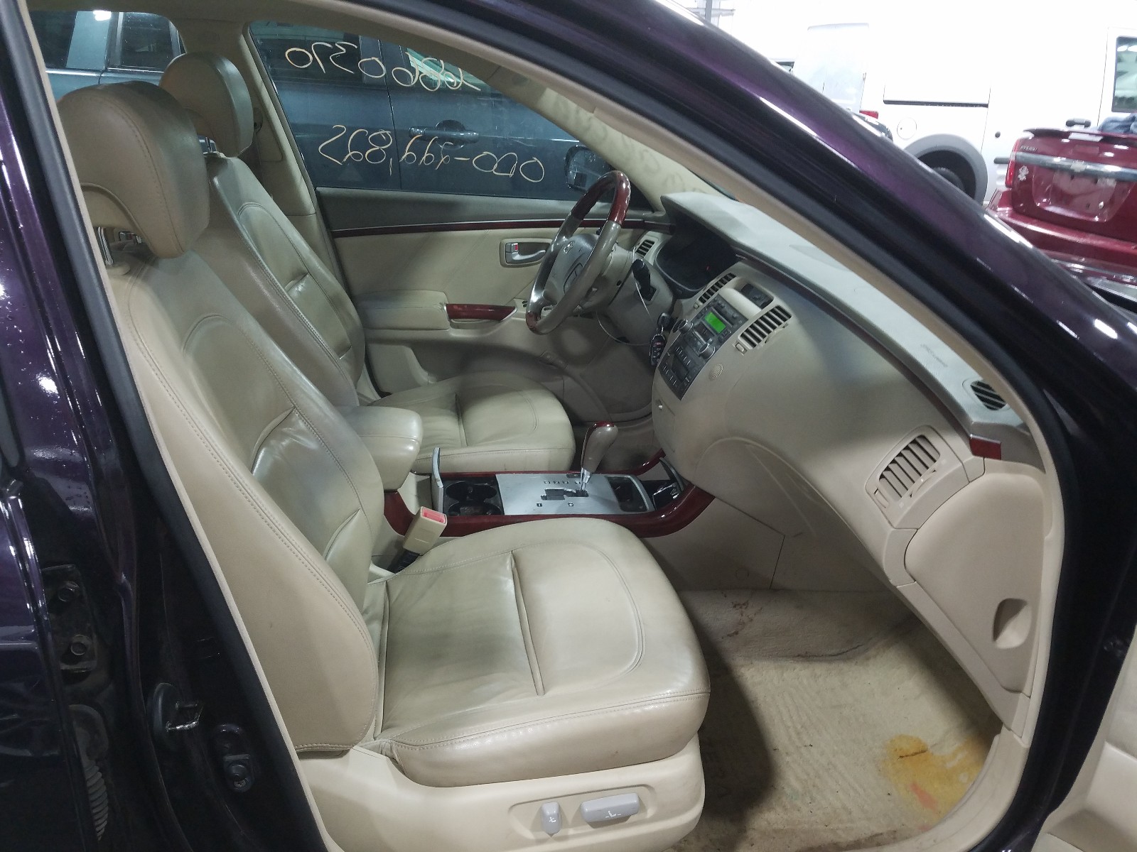 Photo 4 VIN: KMHFC46F46A100668 - HYUNDAI AZERA SE 