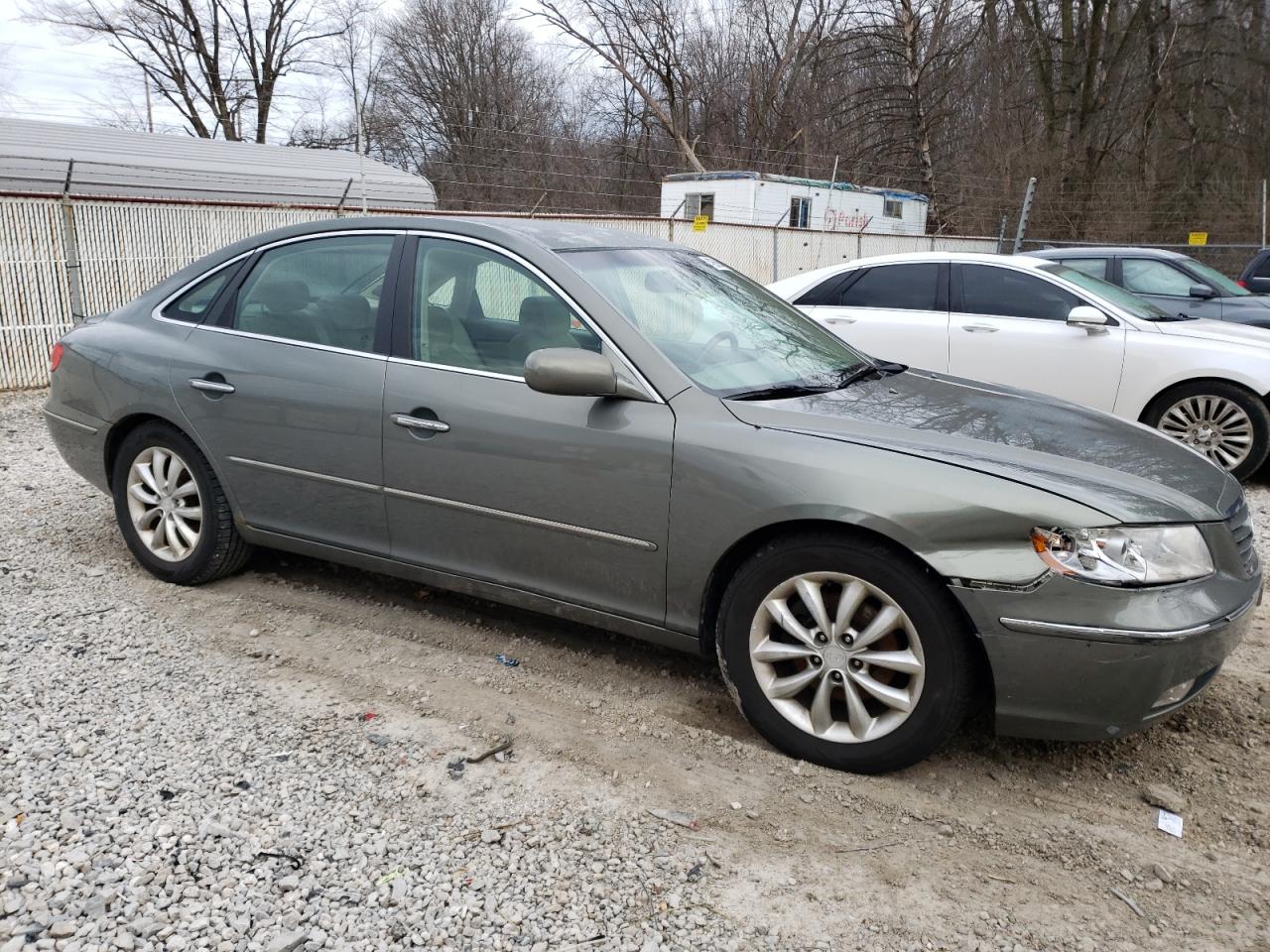 Photo 3 VIN: KMHFC46F47A183357 - HYUNDAI AZERA 