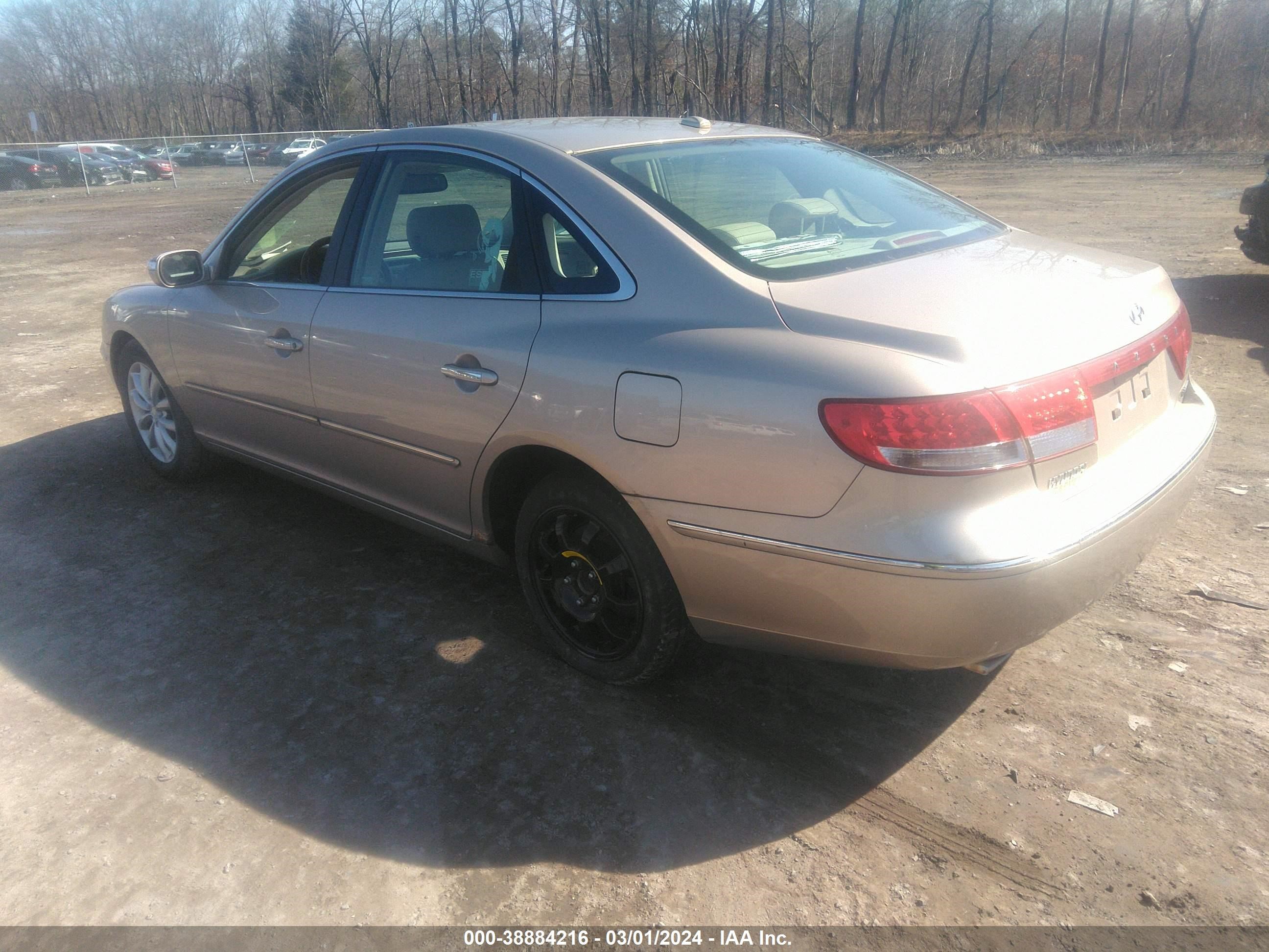 Photo 2 VIN: KMHFC46F47A239524 - HYUNDAI AZERA 