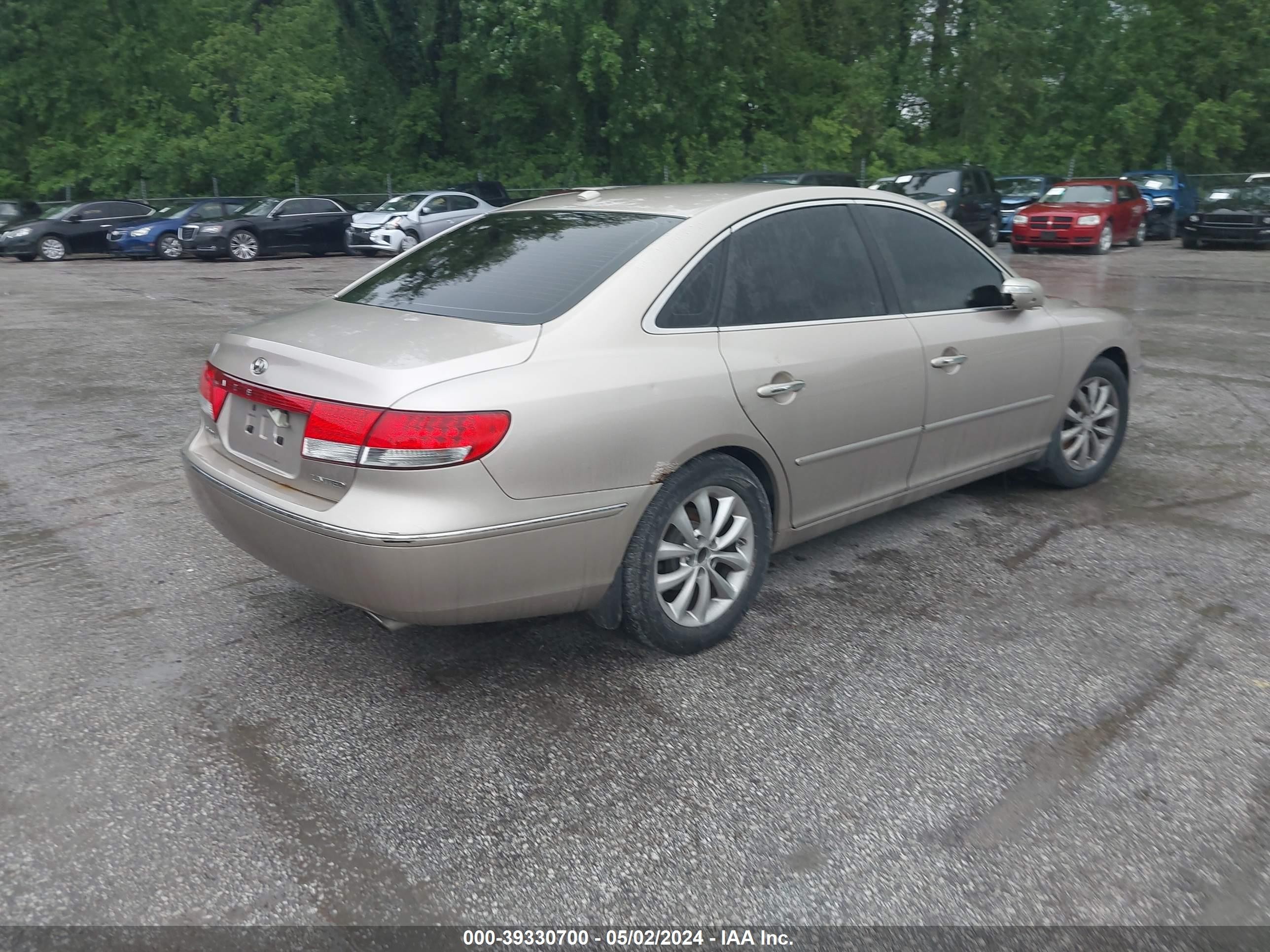 Photo 3 VIN: KMHFC46F48A252680 - HYUNDAI AZERA 