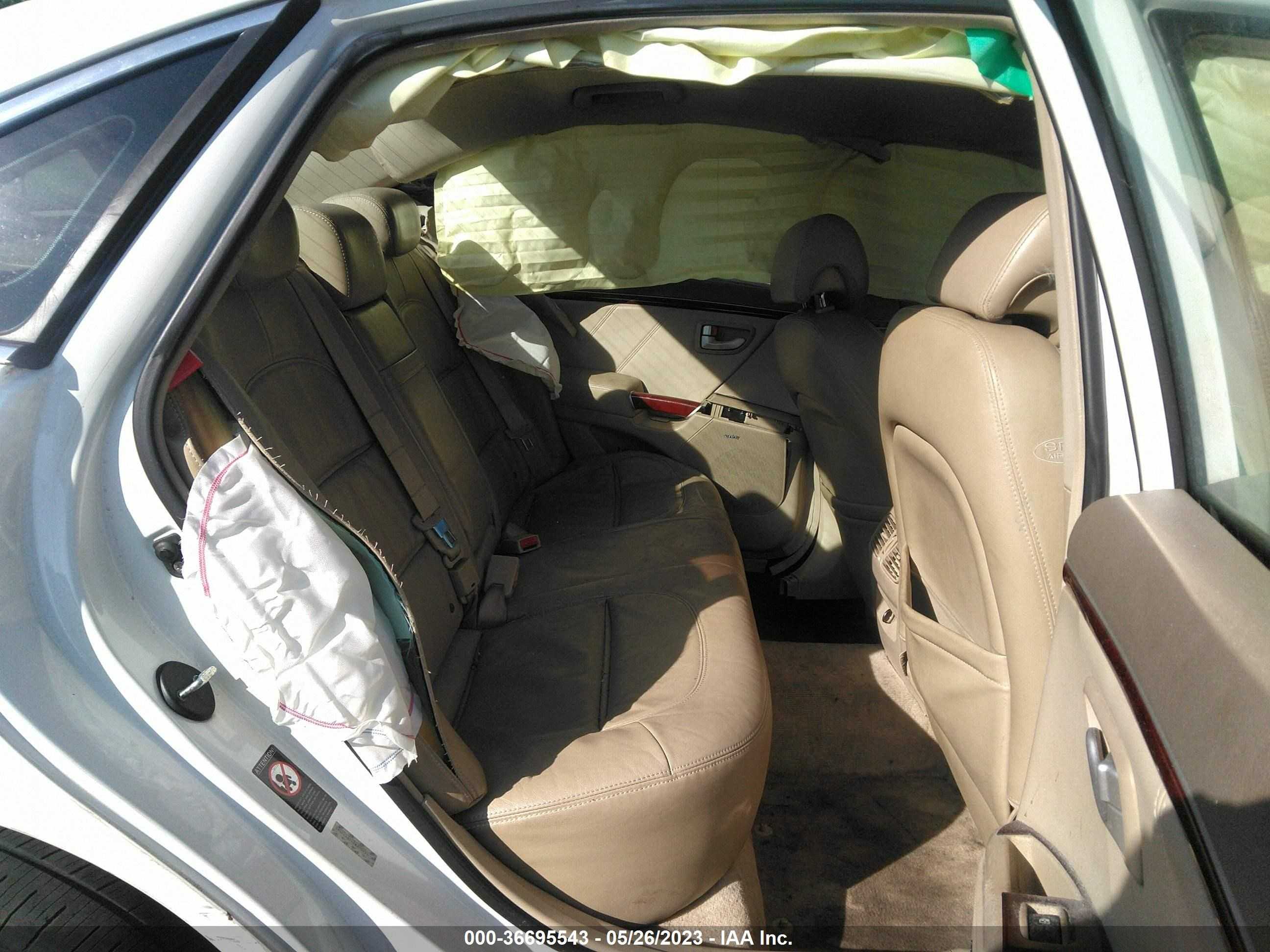 Photo 7 VIN: KMHFC46F48A276235 - HYUNDAI AZERA 