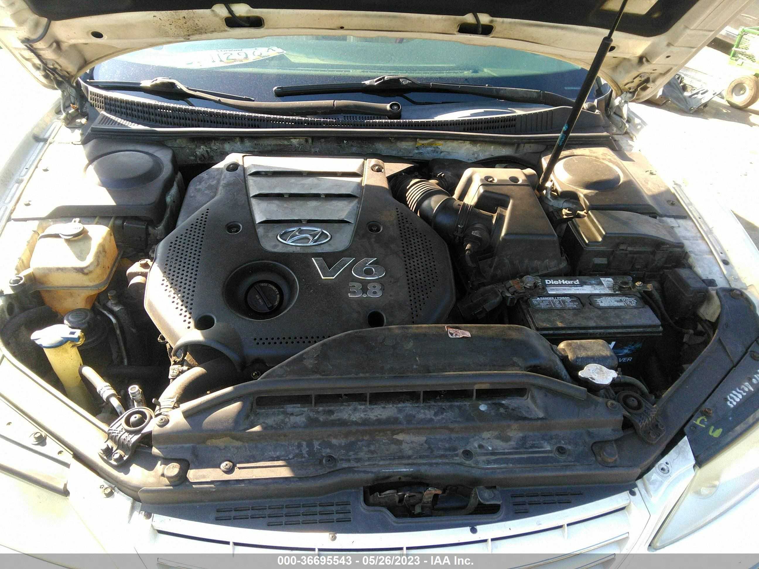 Photo 9 VIN: KMHFC46F48A276235 - HYUNDAI AZERA 