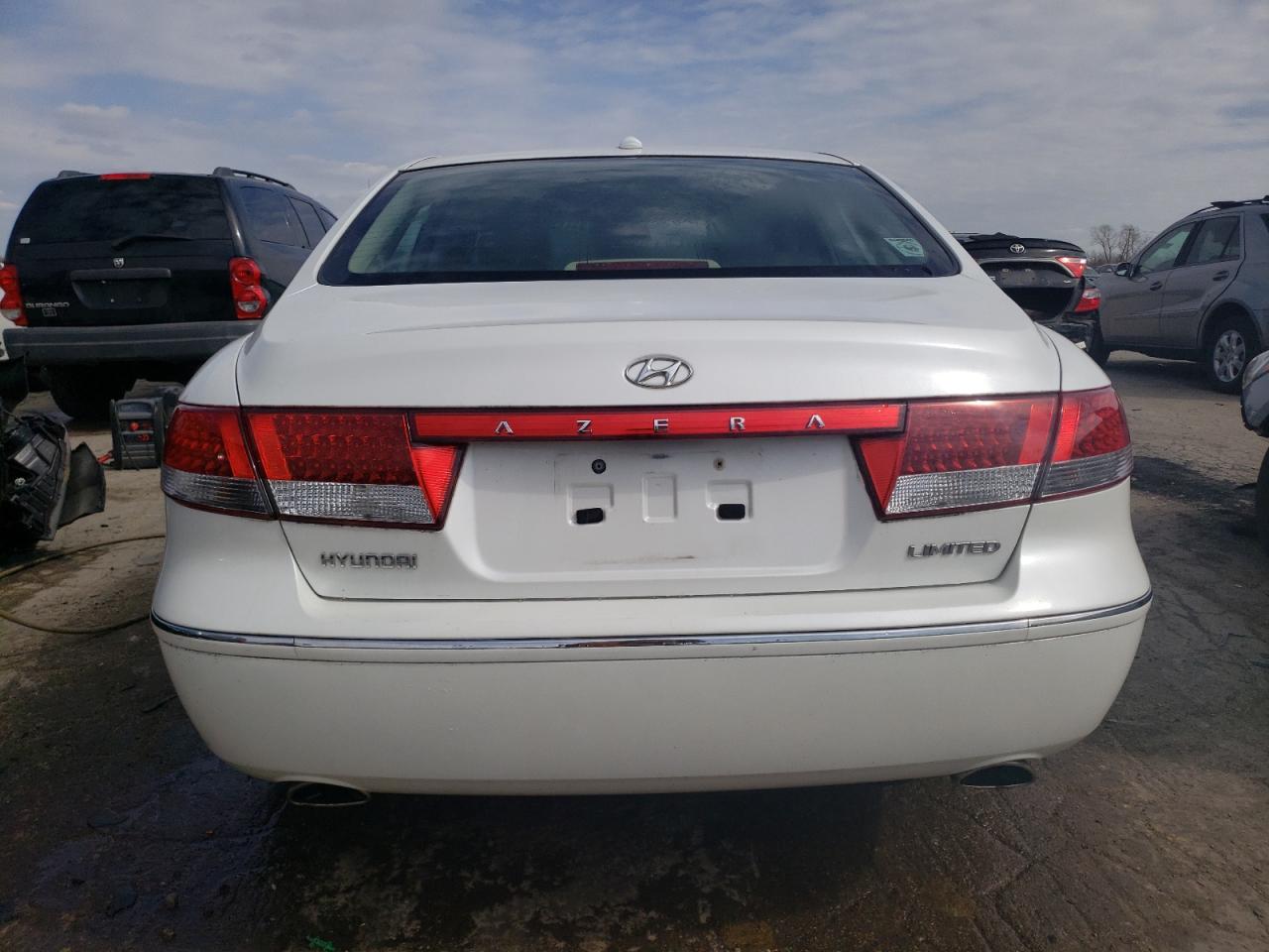 Photo 5 VIN: KMHFC46F58A290581 - HYUNDAI AZERA 