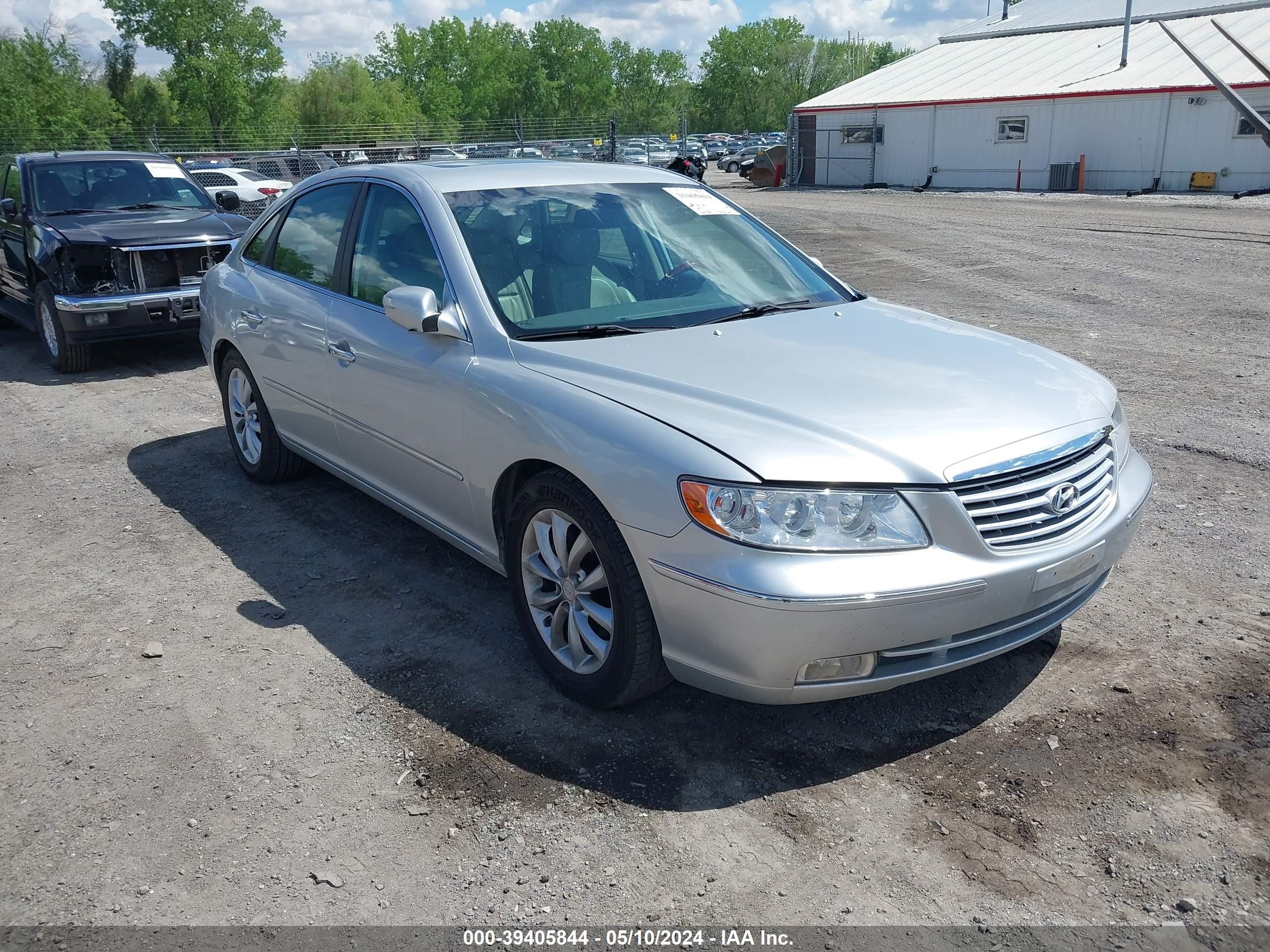 Photo 0 VIN: KMHFC46F68A303628 - HYUNDAI AZERA 