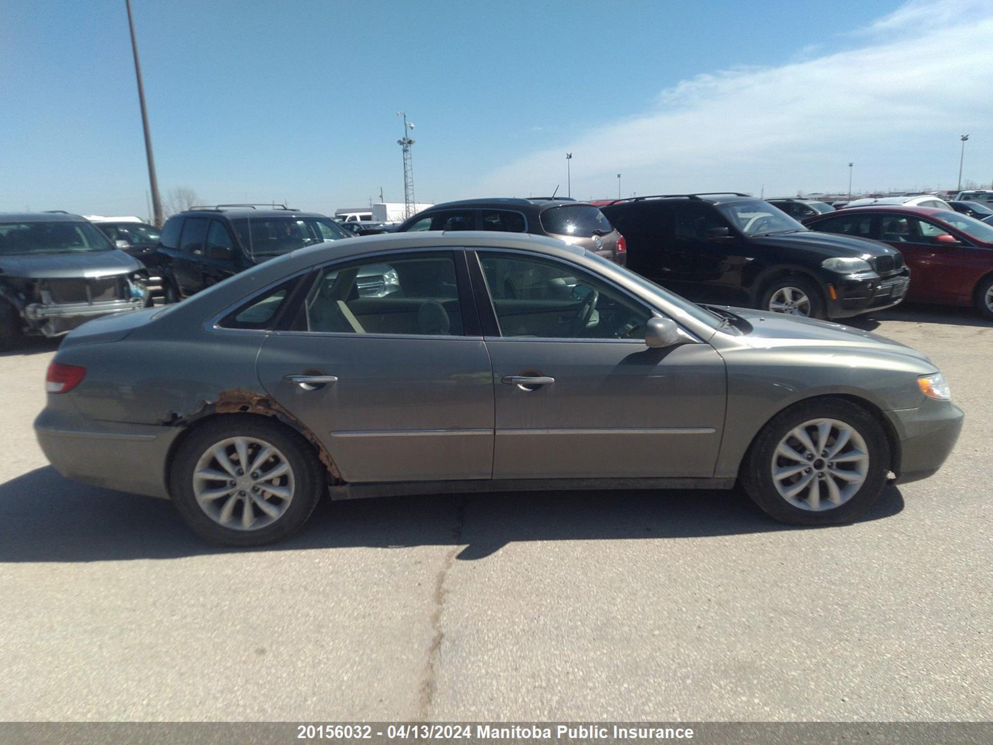 Photo 12 VIN: KMHFC46F86A082420 - HYUNDAI AZERA 