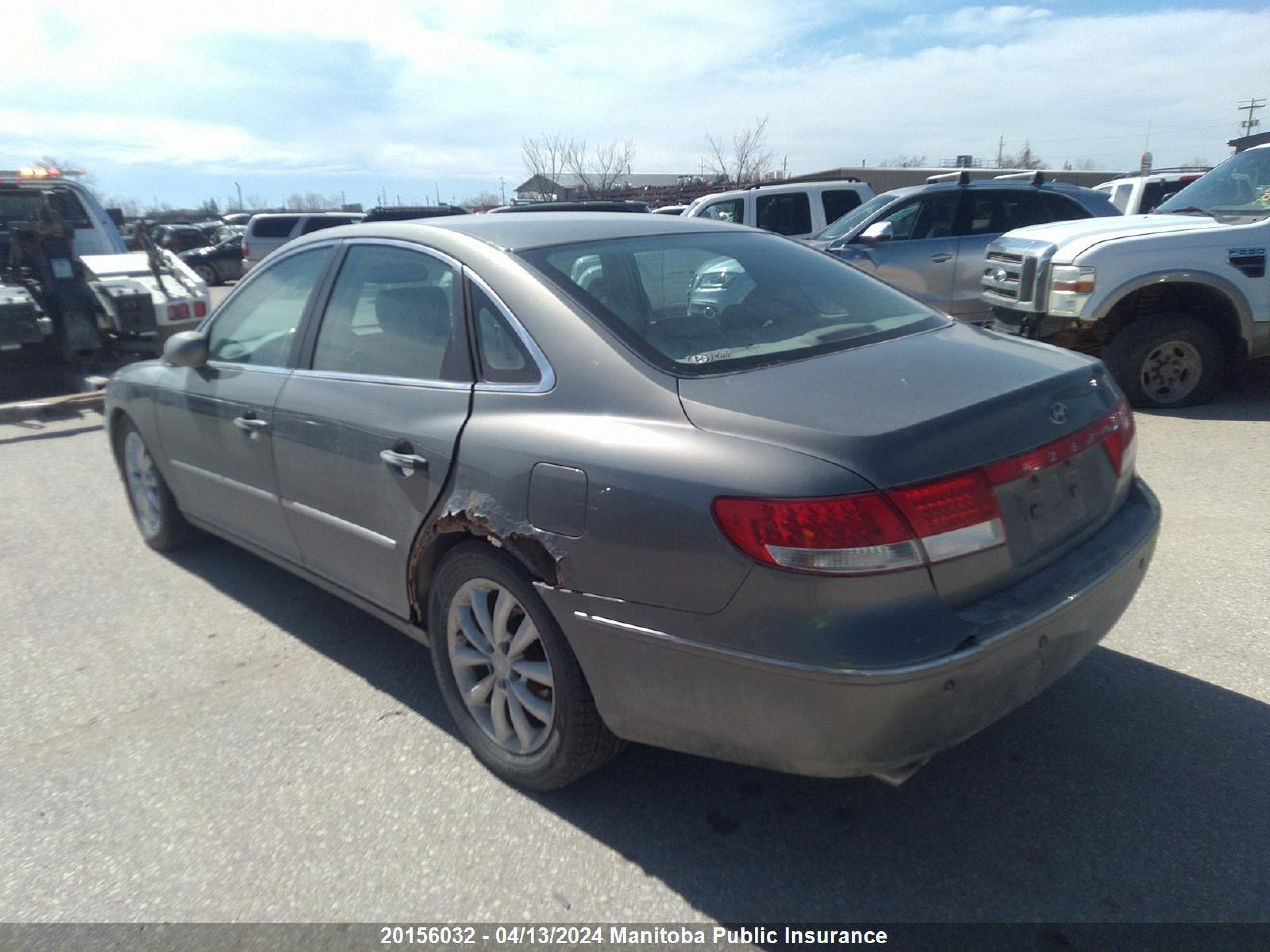 Photo 2 VIN: KMHFC46F86A082420 - HYUNDAI AZERA 