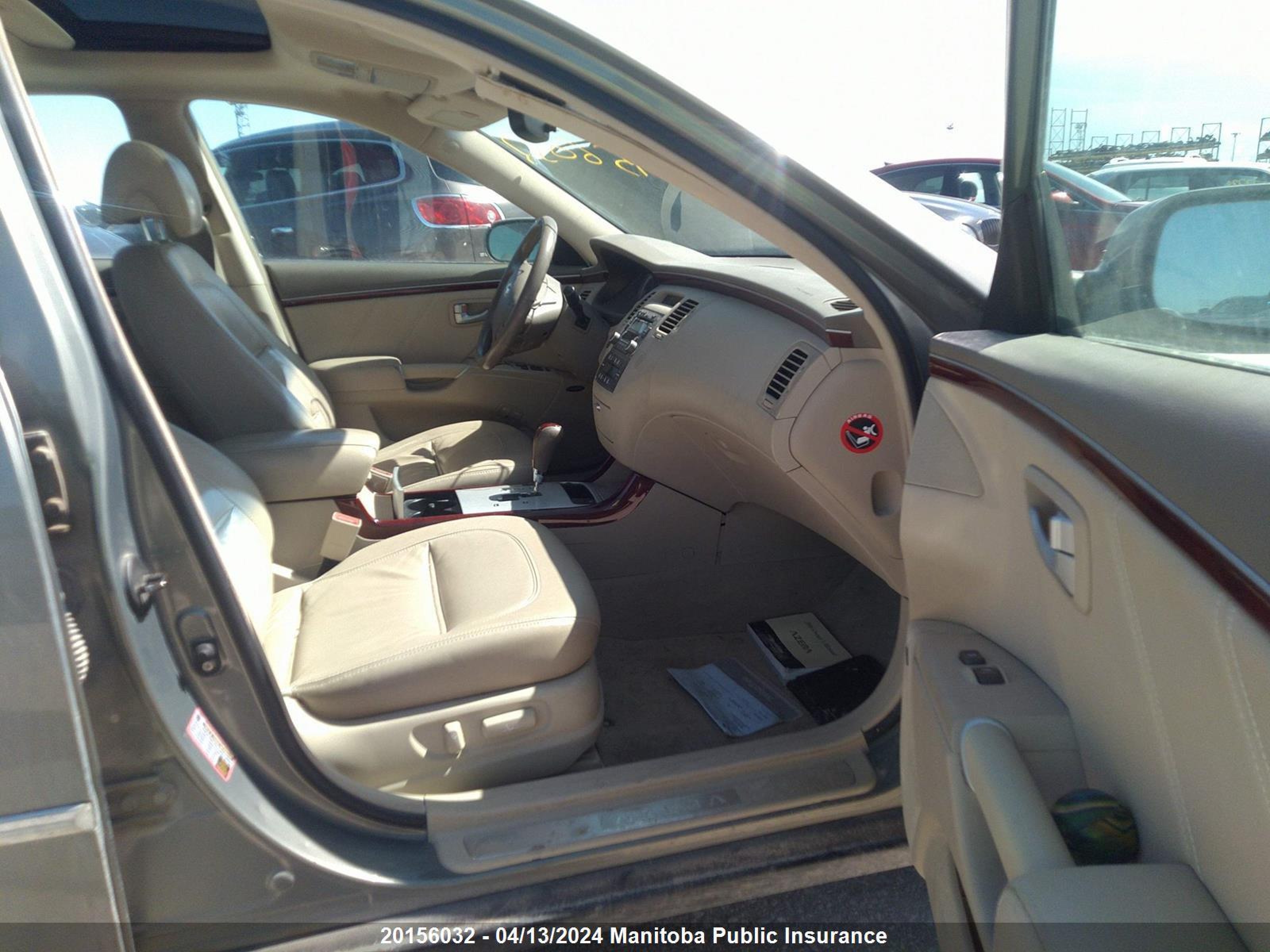 Photo 4 VIN: KMHFC46F86A082420 - HYUNDAI AZERA 