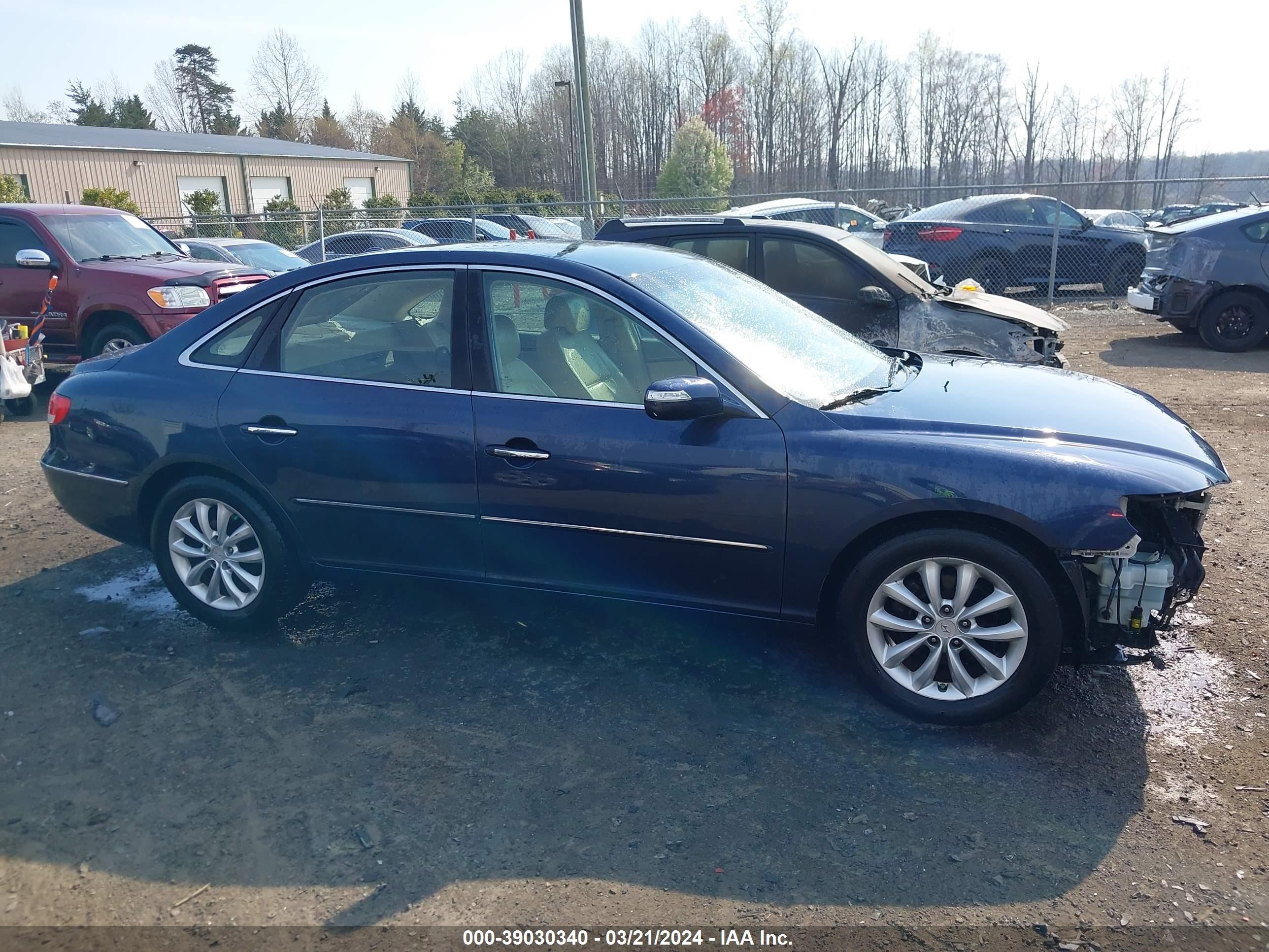 Photo 13 VIN: KMHFC46F88A263617 - HYUNDAI AZERA 