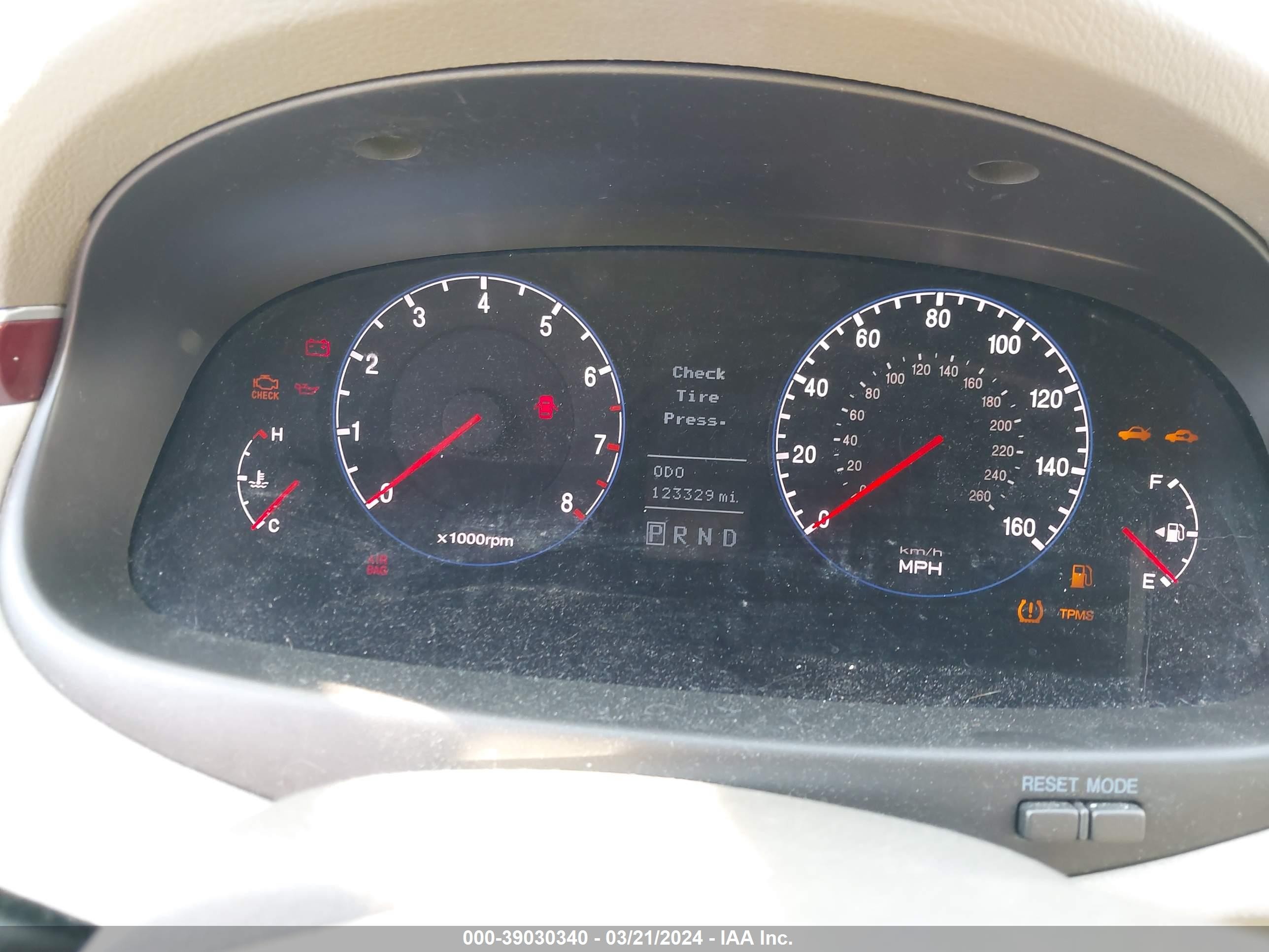 Photo 6 VIN: KMHFC46F88A263617 - HYUNDAI AZERA 