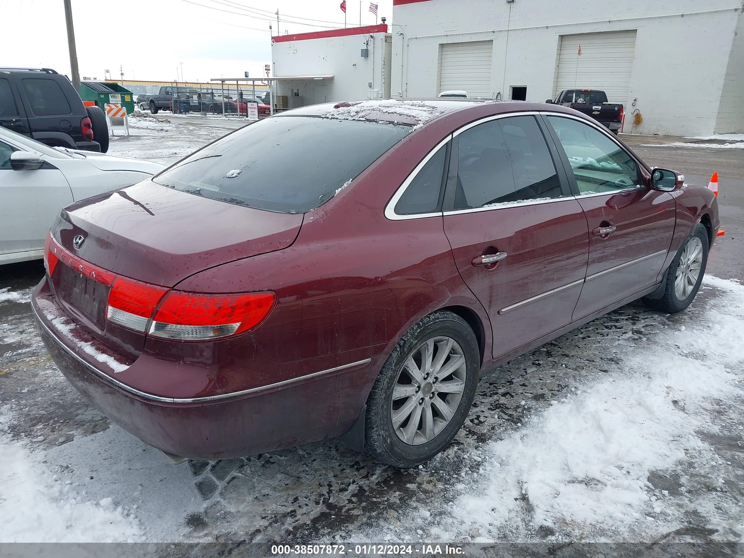 Photo 3 VIN: KMHFC46F89A358664 - HYUNDAI AZERA 