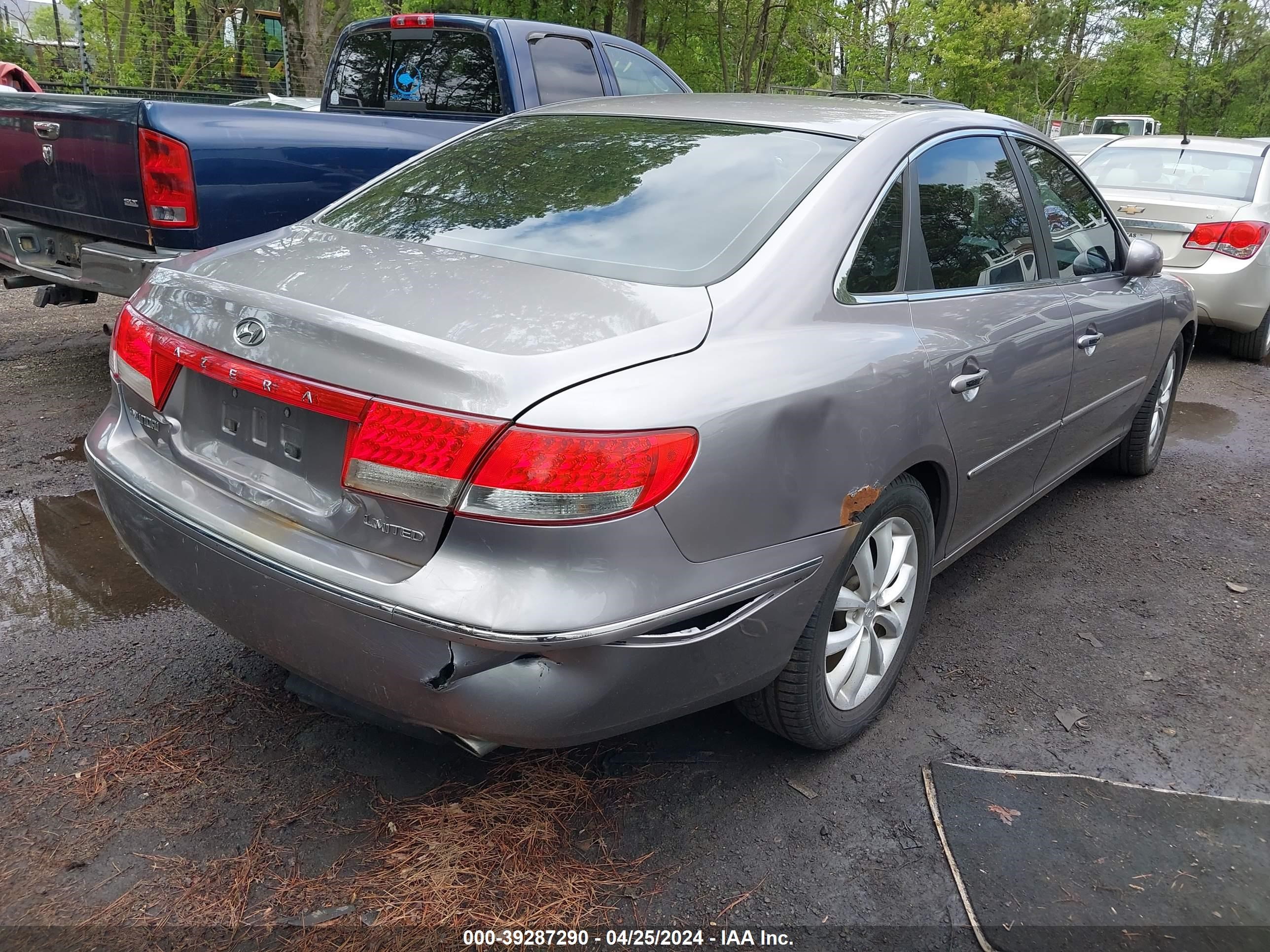 Photo 3 VIN: KMHFC46F96A043724 - HYUNDAI AZERA 