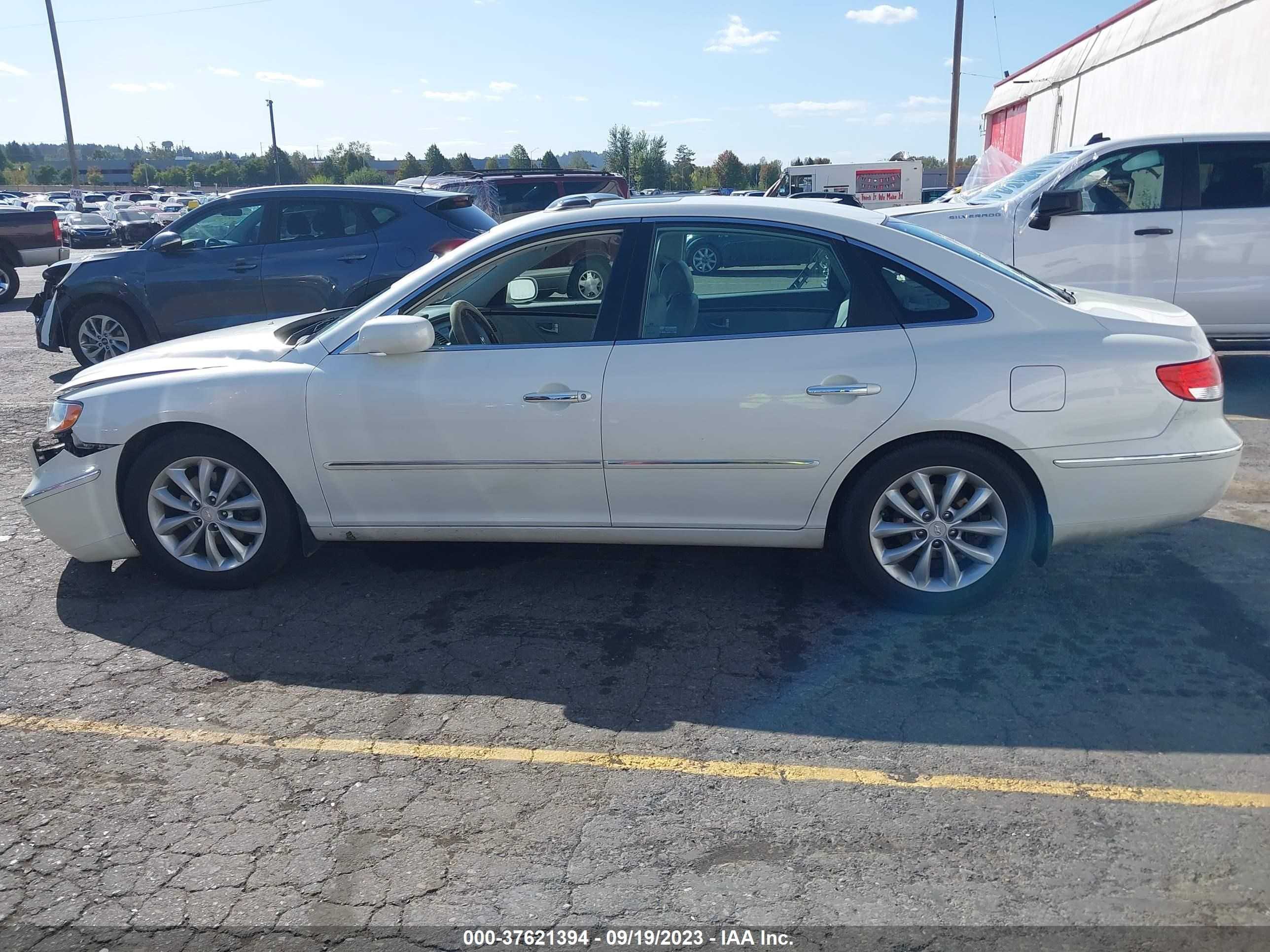 Photo 13 VIN: KMHFC46F96A069174 - HYUNDAI AZERA 