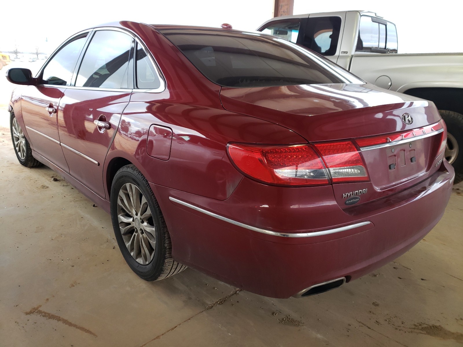 Photo 2 VIN: KMHFC4DF2BA527232 - HYUNDAI AZERA GLS 