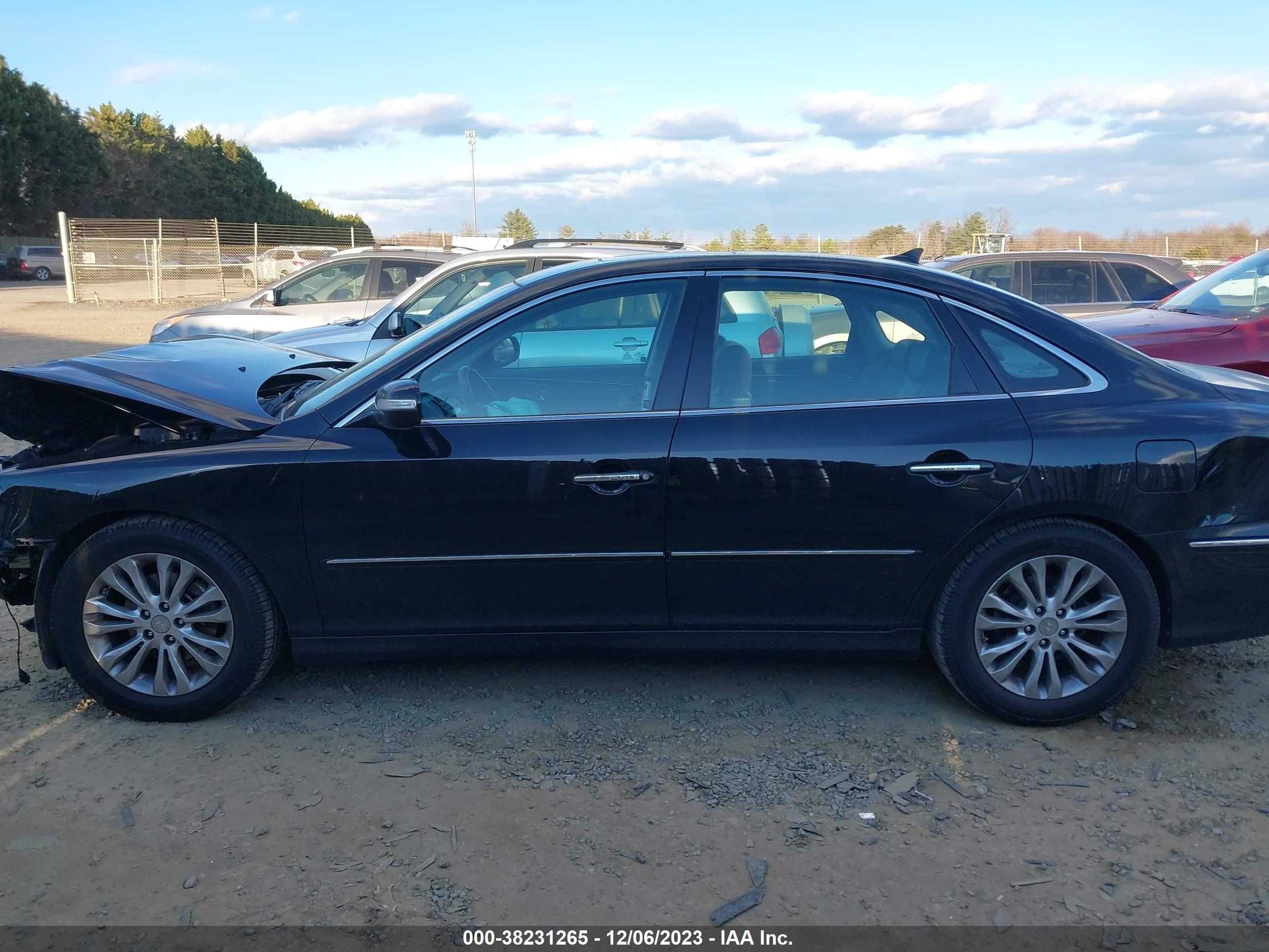 Photo 13 VIN: KMHFC4DF8BA536016 - HYUNDAI AZERA 