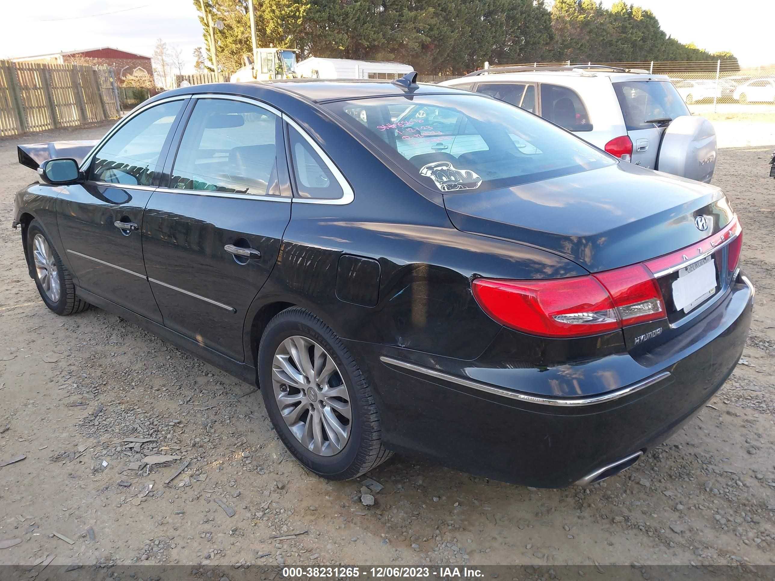 Photo 2 VIN: KMHFC4DF8BA536016 - HYUNDAI AZERA 