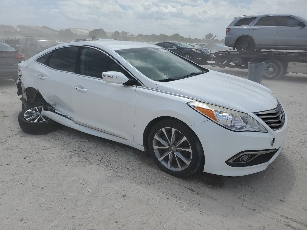 Photo 3 VIN: KMHFG4JG9HA591388 - HYUNDAI AZERA 