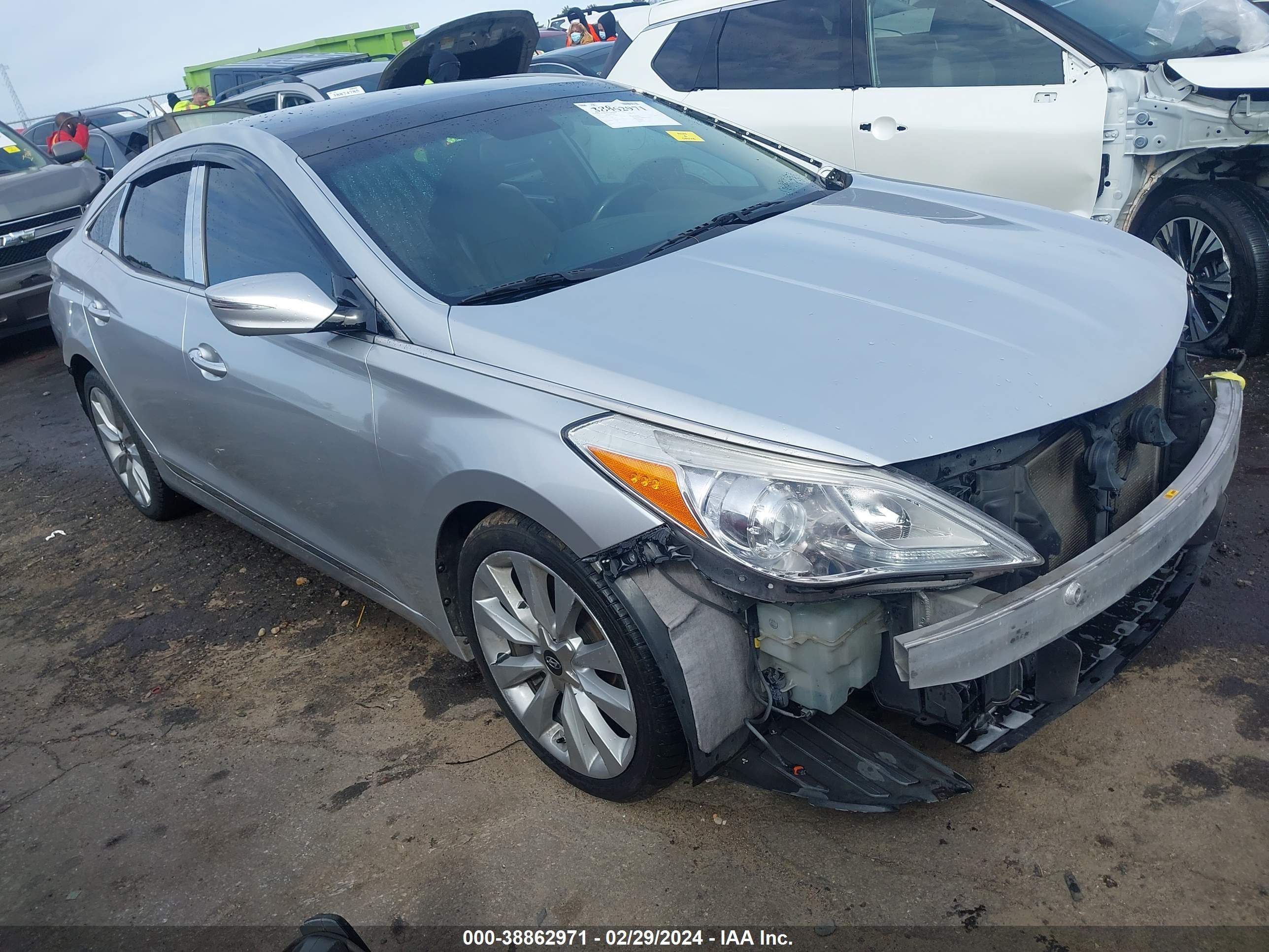 Photo 0 VIN: KMHFH4JG0CA152571 - HYUNDAI AZERA 