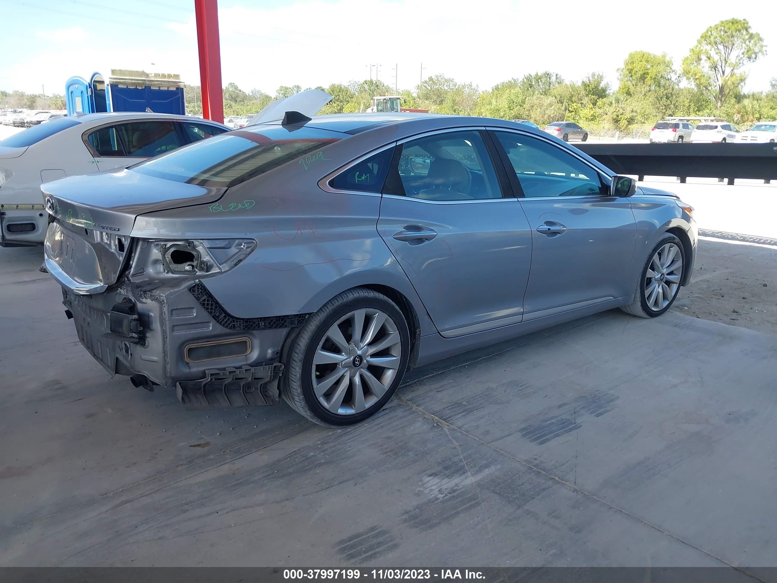 Photo 3 VIN: KMHFH4JG2FA439138 - HYUNDAI AZERA 