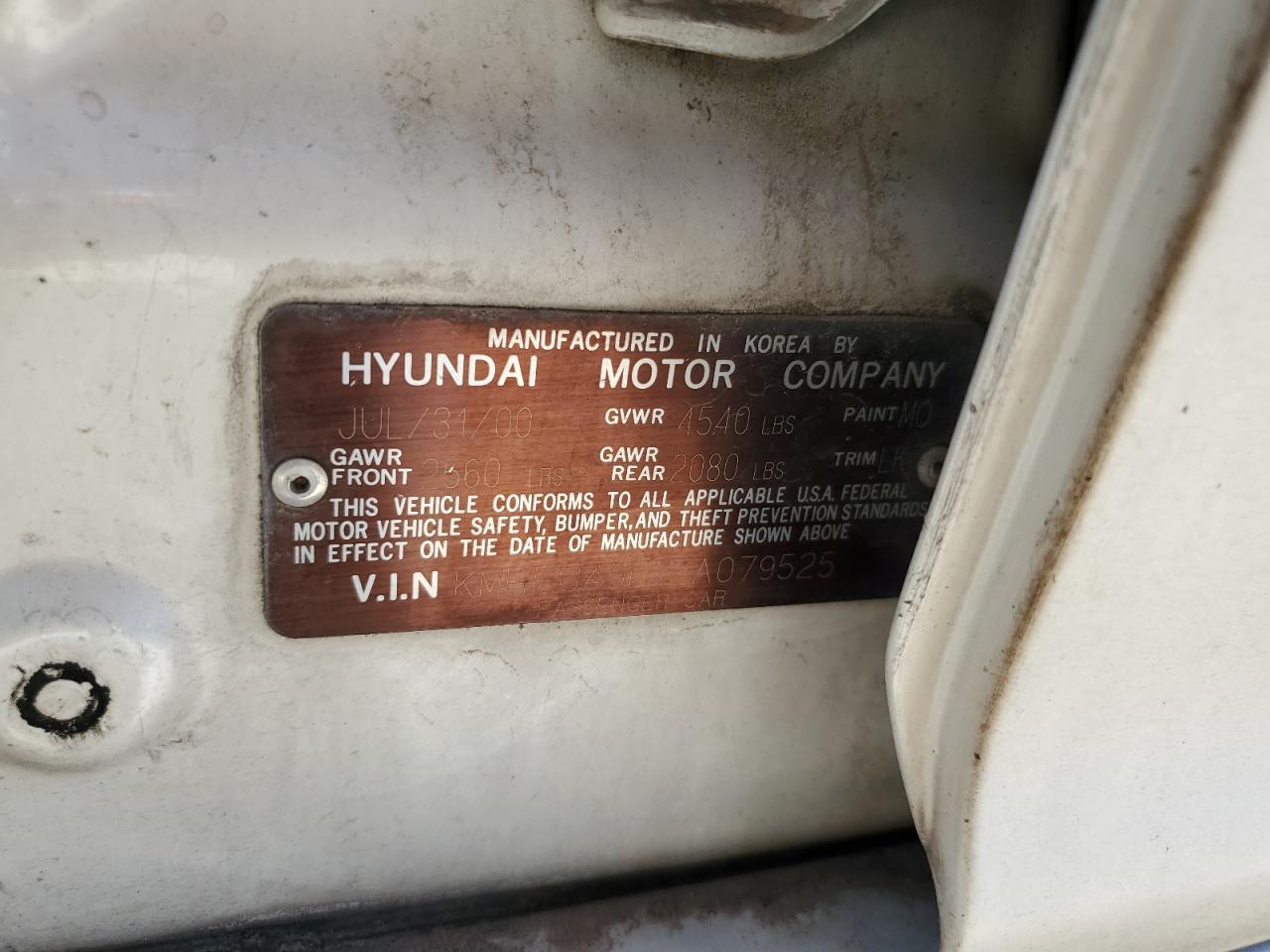 Photo 12 VIN: KMHFU45DX1A079525 - HYUNDAI SONATA 