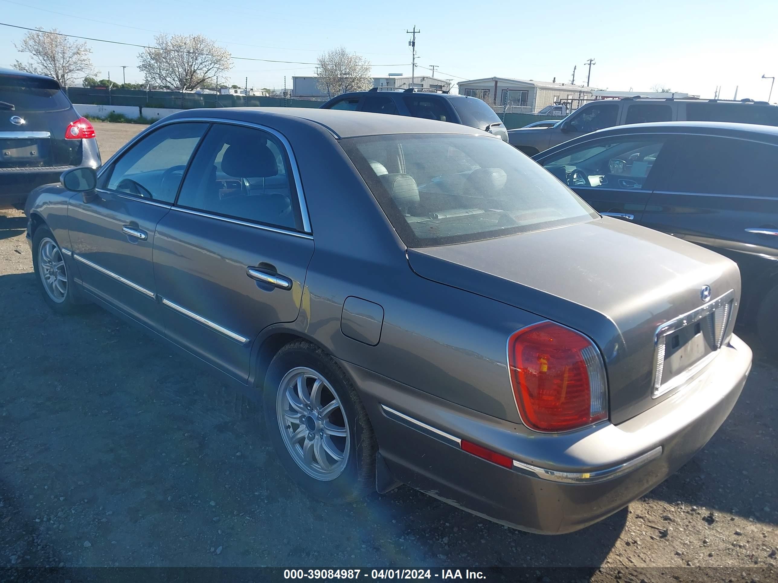 Photo 2 VIN: KMHFU45E24A367360 - HYUNDAI XG 