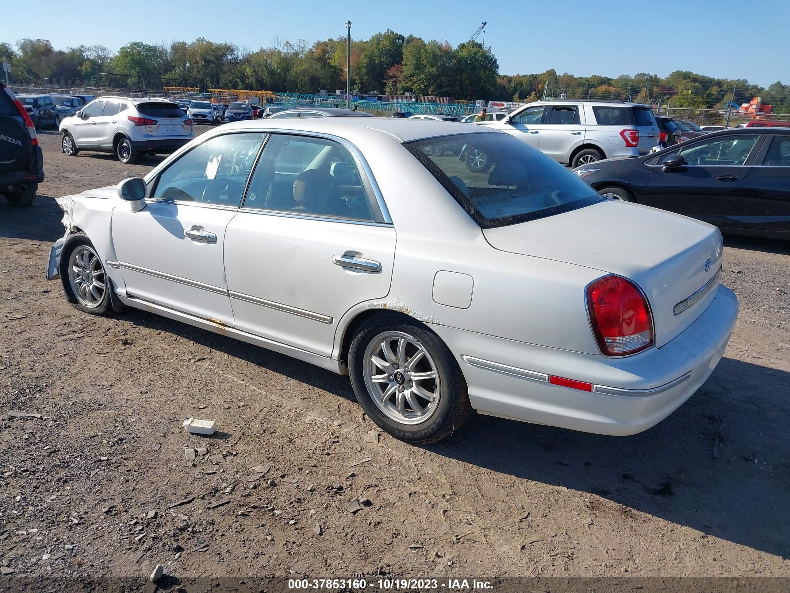 Photo 2 VIN: KMHFU45E52A168333 - HYUNDAI XG 