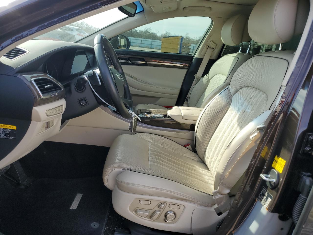 Photo 6 VIN: KMHG34JA4HU021647 - GENESIS G90 