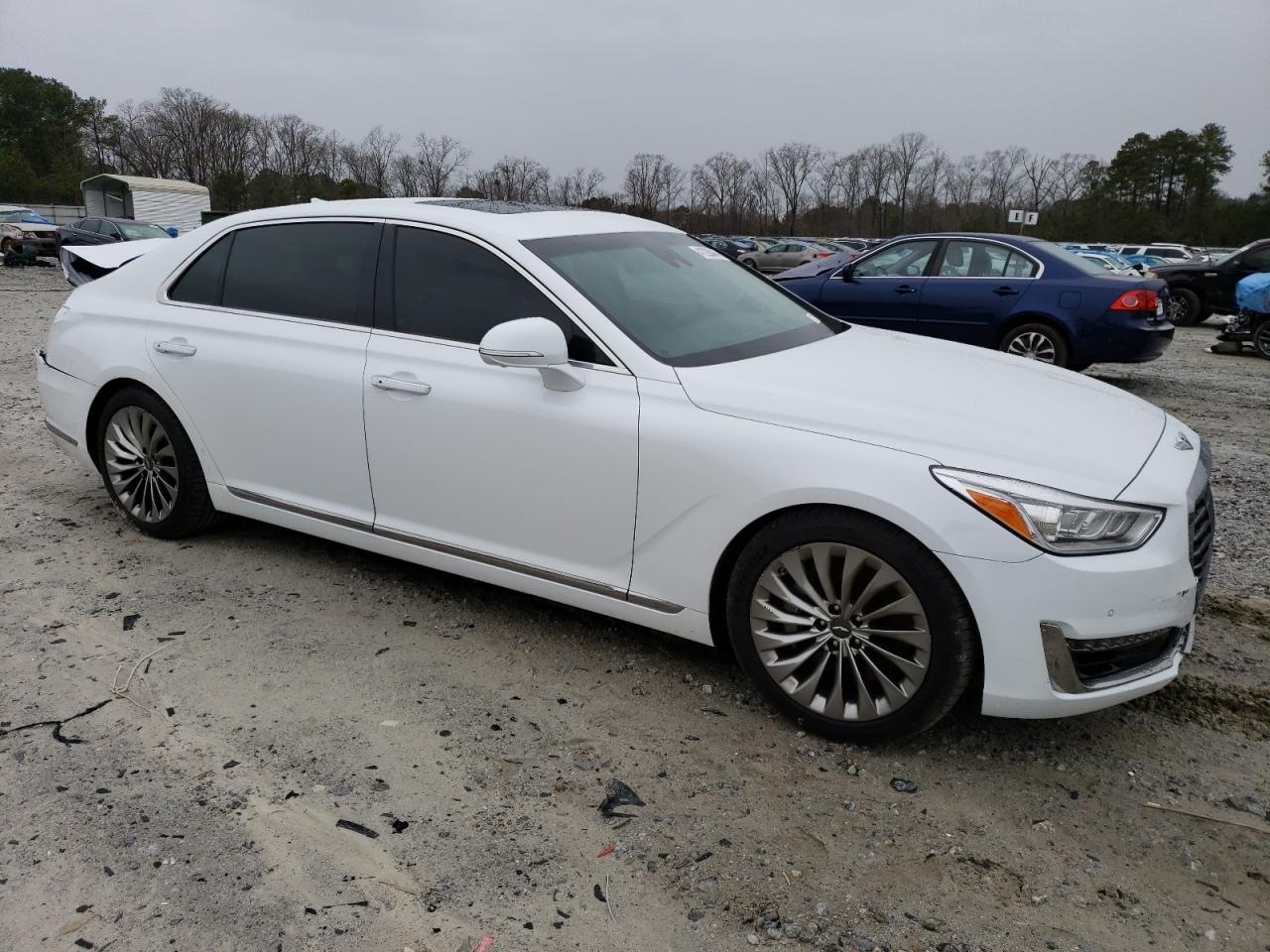 Photo 3 VIN: KMHG54JH3HU031206 - GENESIS G90 