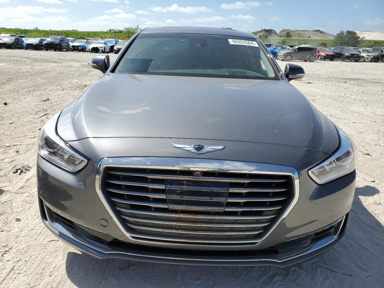 Photo 4 VIN: KMHG54JH9HU027757 - GENESIS G90 