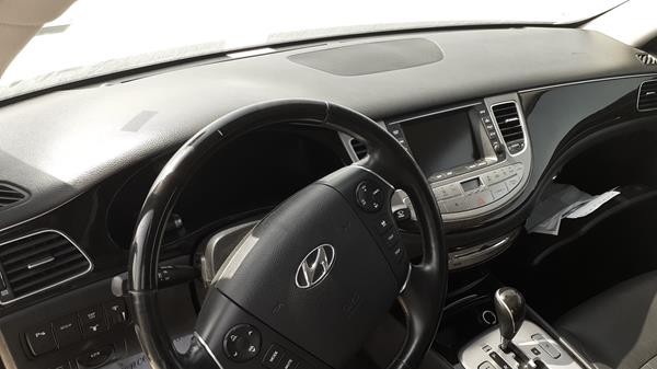 Photo 15 VIN: KMHGC41K5CU172773 - HYUNDAI GENESIS 