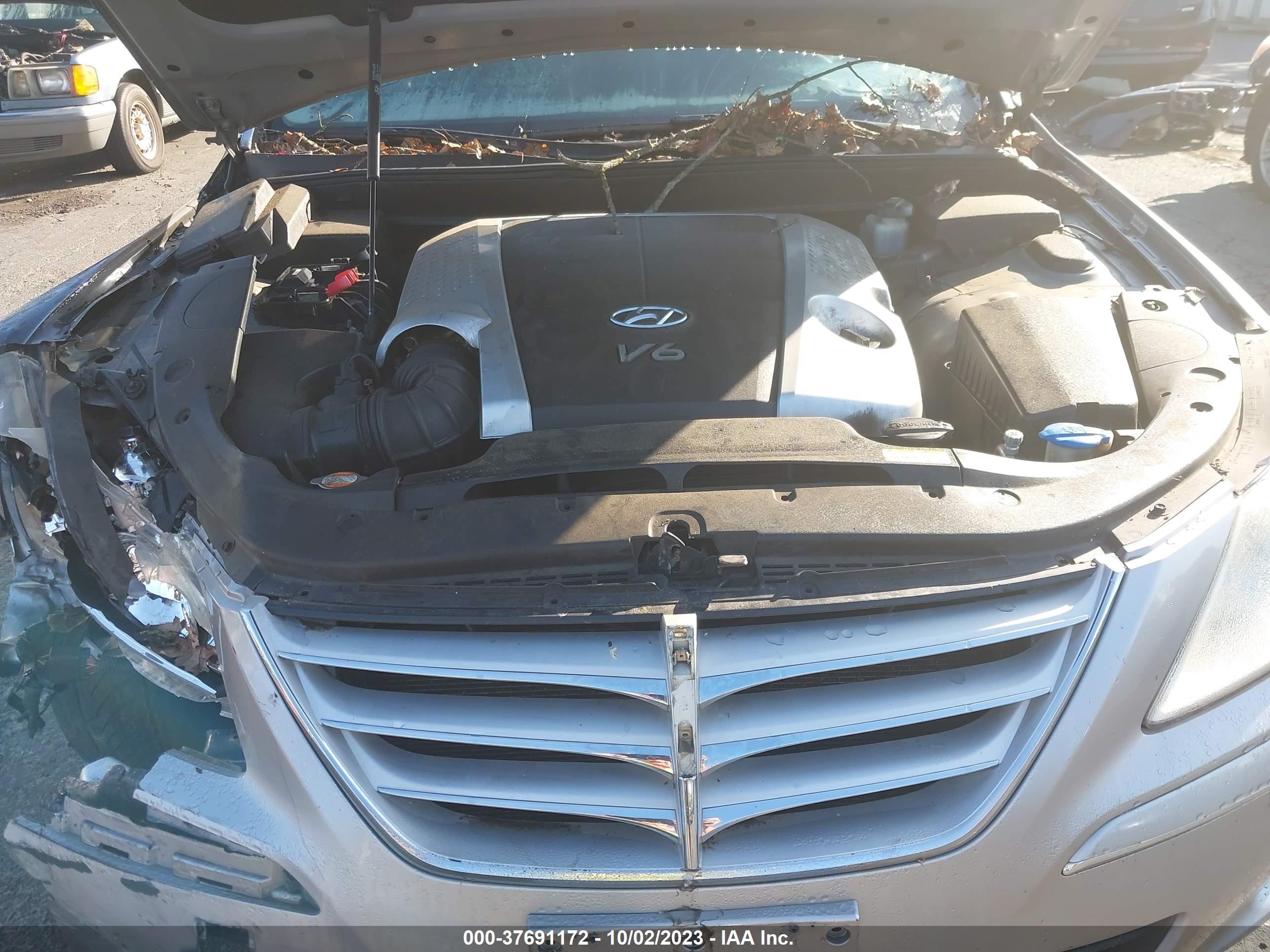 Photo 9 VIN: KMHGC46E19U022896 - HYUNDAI GENESIS 