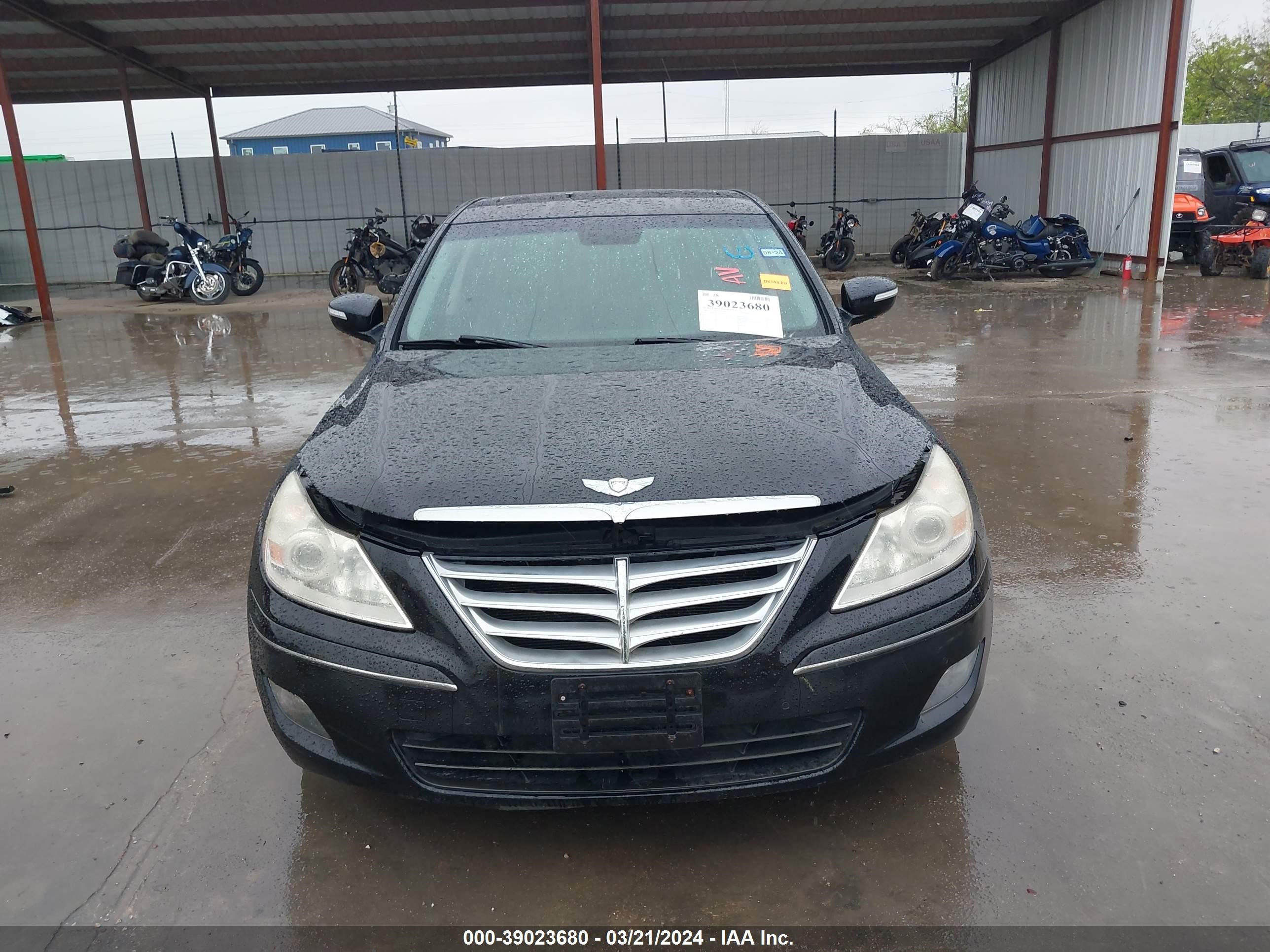 Photo 11 VIN: KMHGC46E29U022552 - HYUNDAI GENESIS 