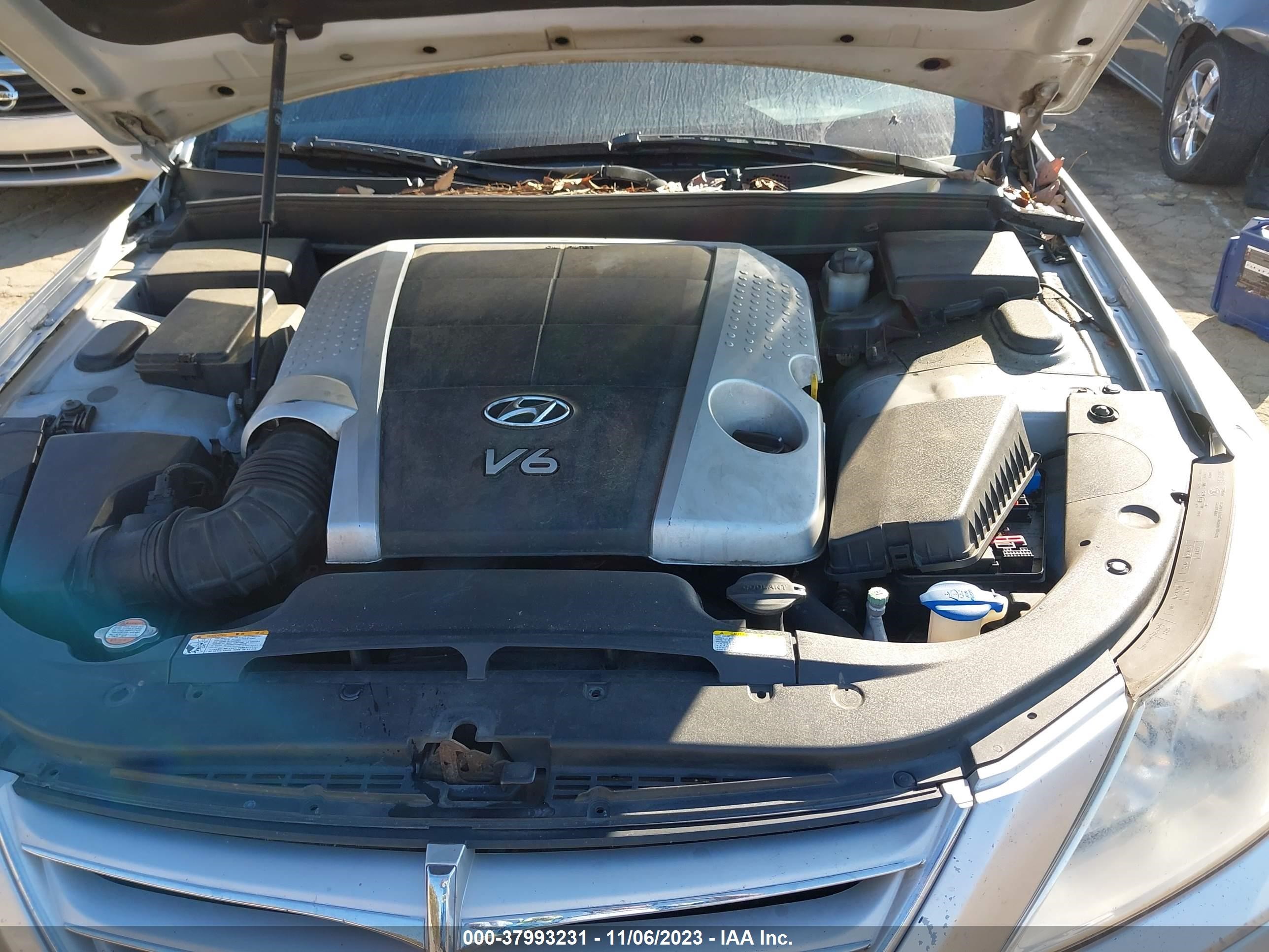 Photo 9 VIN: KMHGC46E99U027019 - HYUNDAI GENESIS 