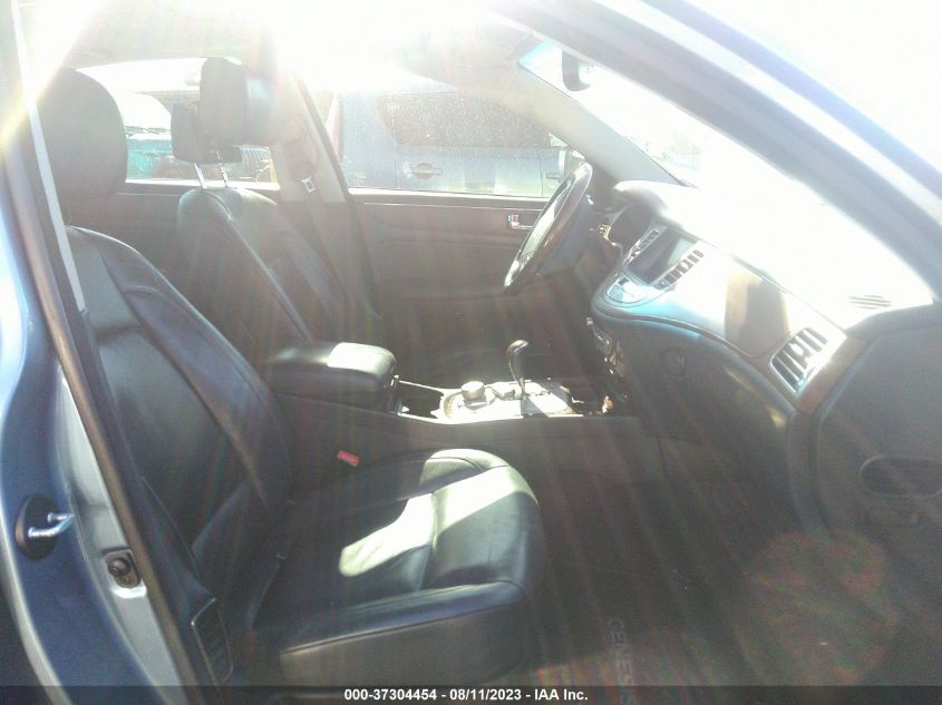 Photo 4 VIN: KMHGC46F19U032028 - HYUNDAI GENESIS 