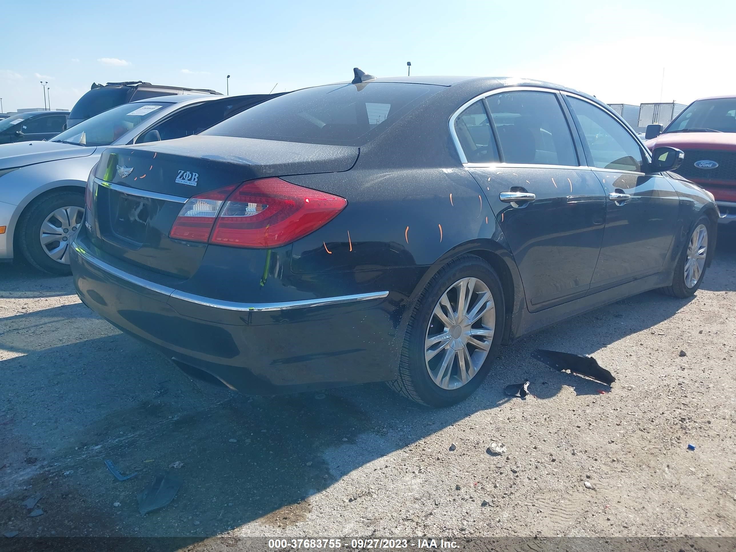 Photo 3 VIN: KMHGC4DD0DU224230 - HYUNDAI GENESIS 